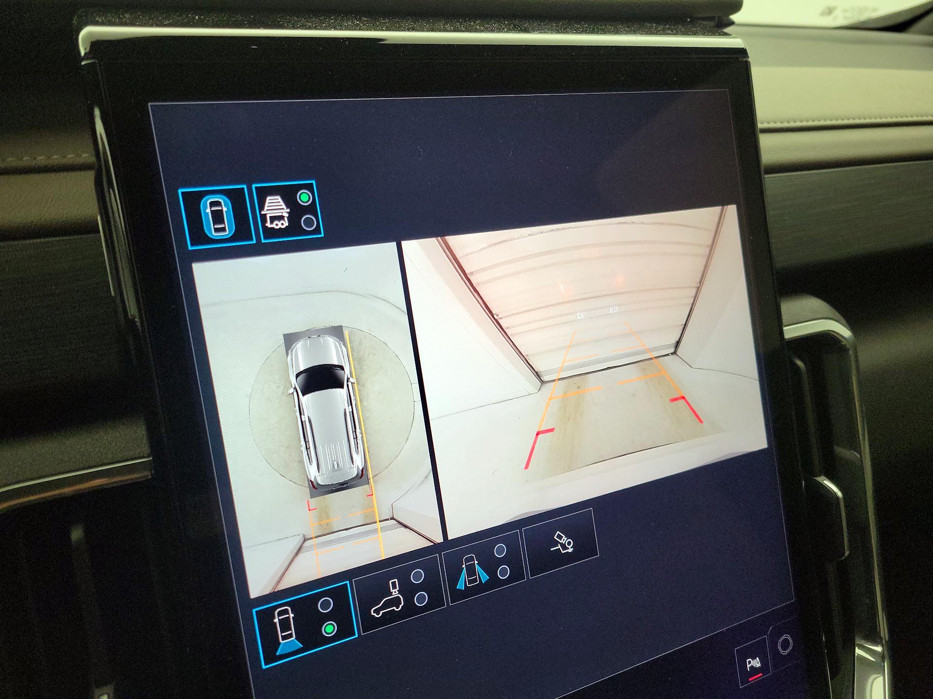 Thumbnail: 2025 GMC Acadia - 15