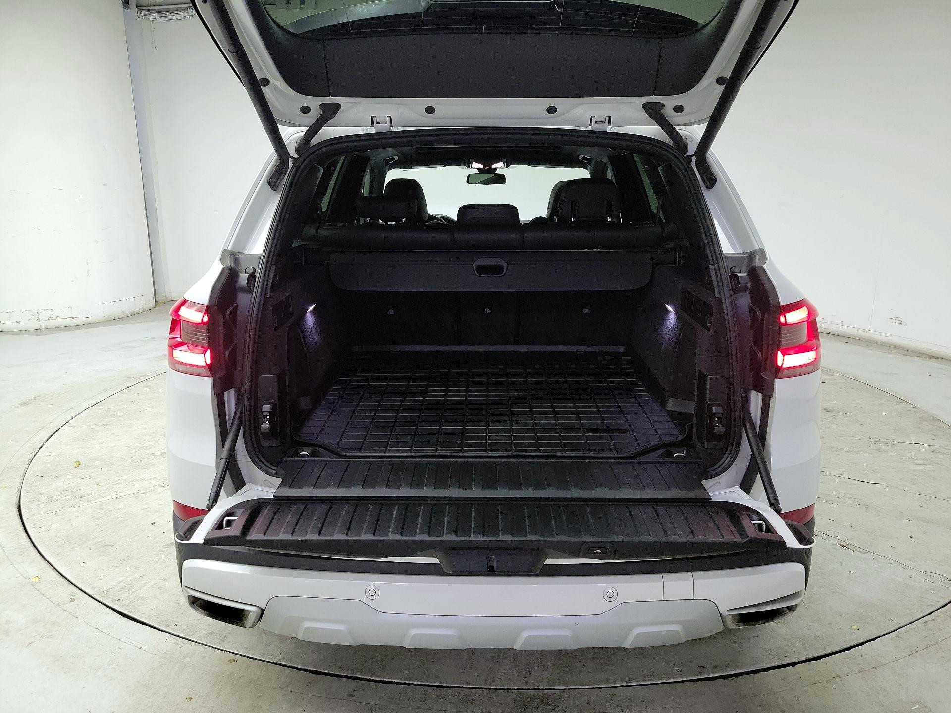 Thumbnail: 2023 BMW X5 - 20