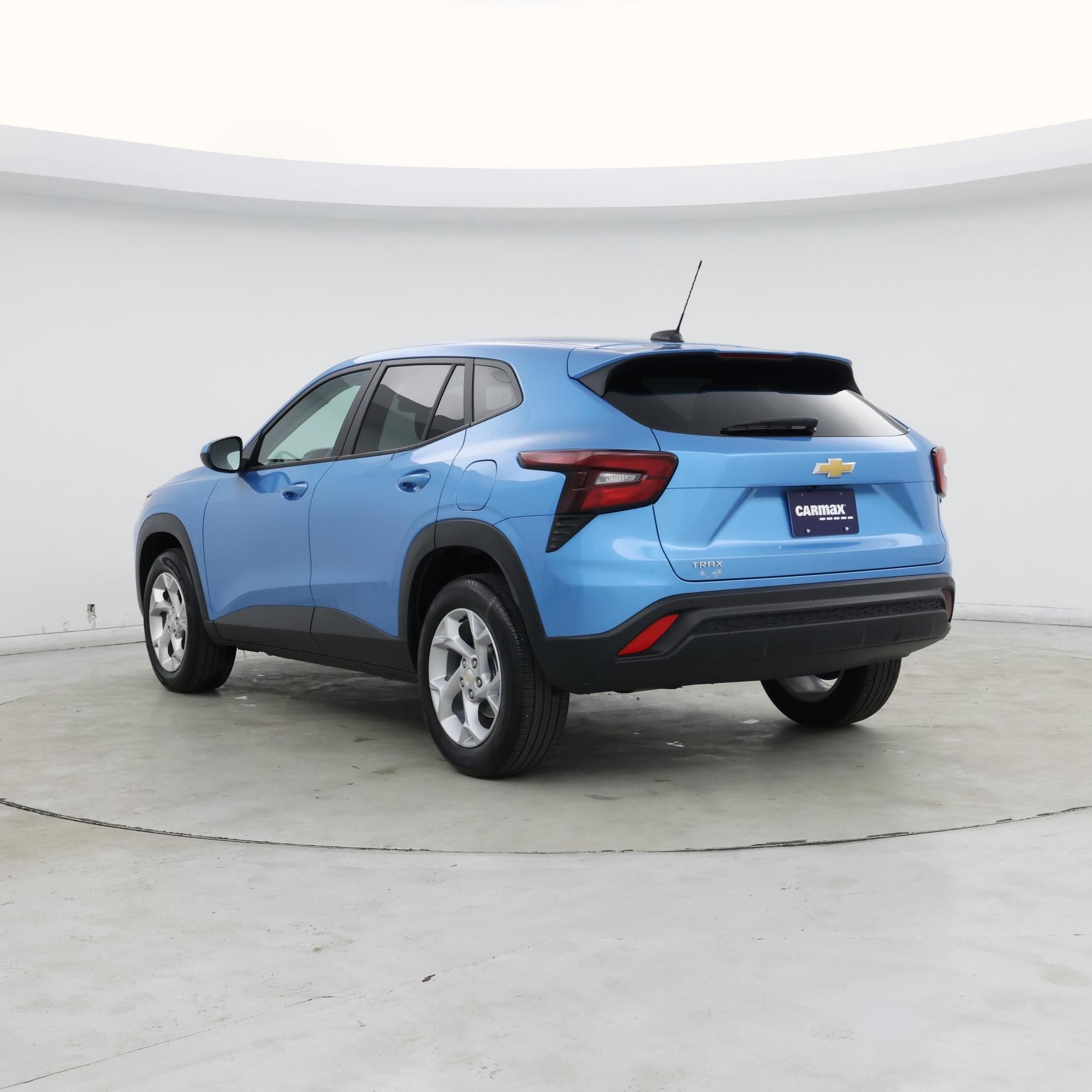 Thumbnail: 2025 Chevrolet Trax - 2