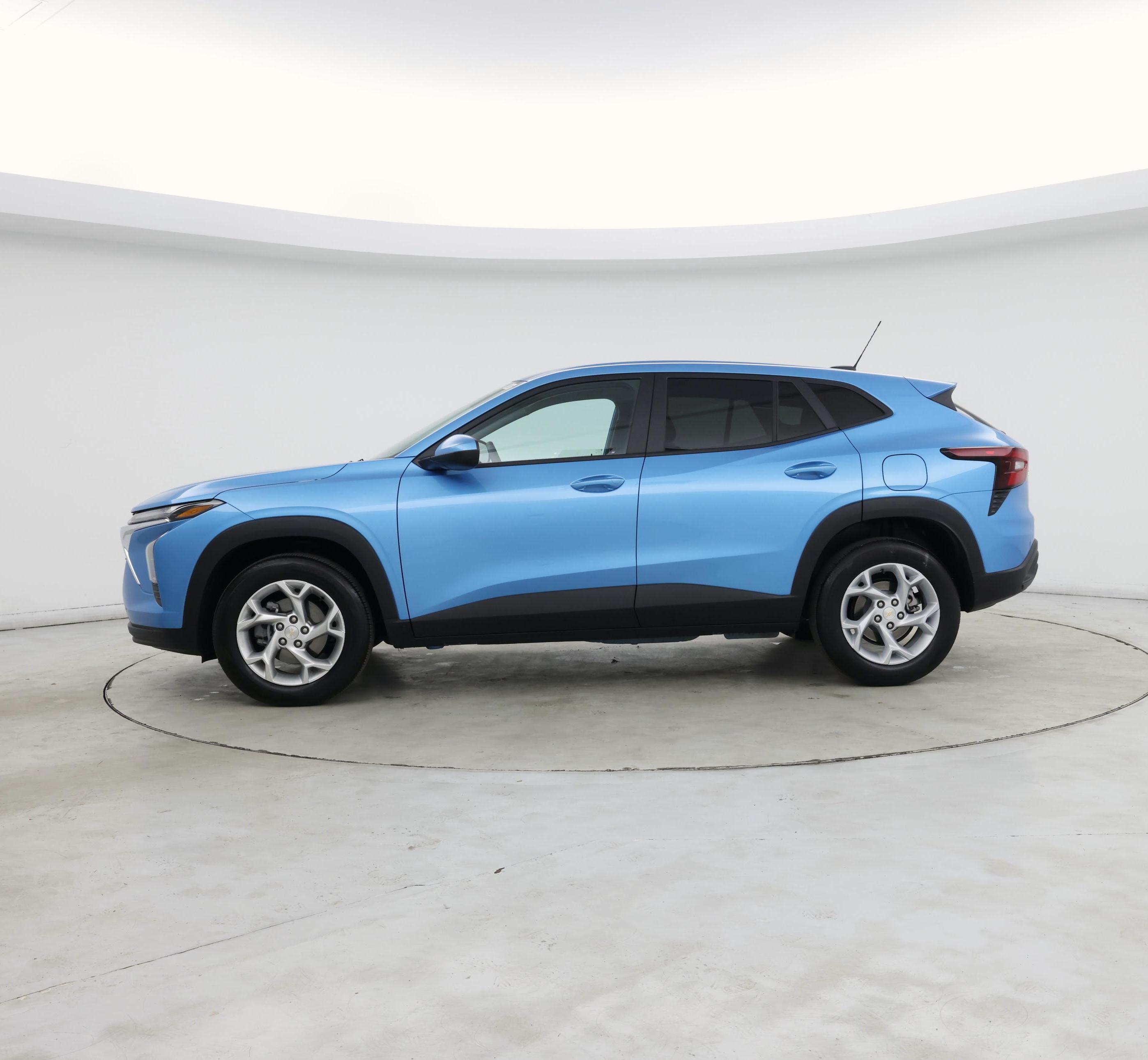 Thumbnail: 2025 Chevrolet Trax - 3