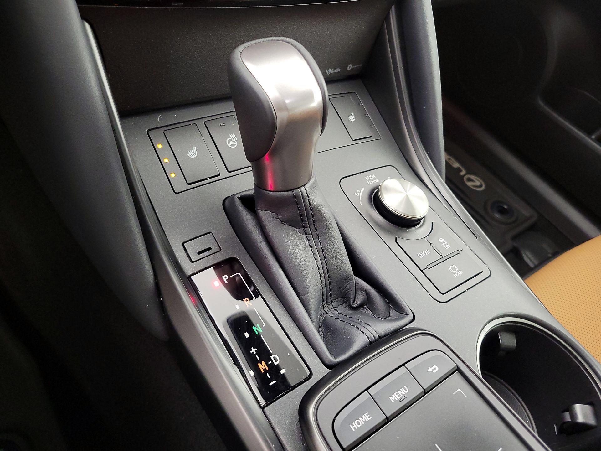 Thumbnail: 2025 Lexus IS - 17