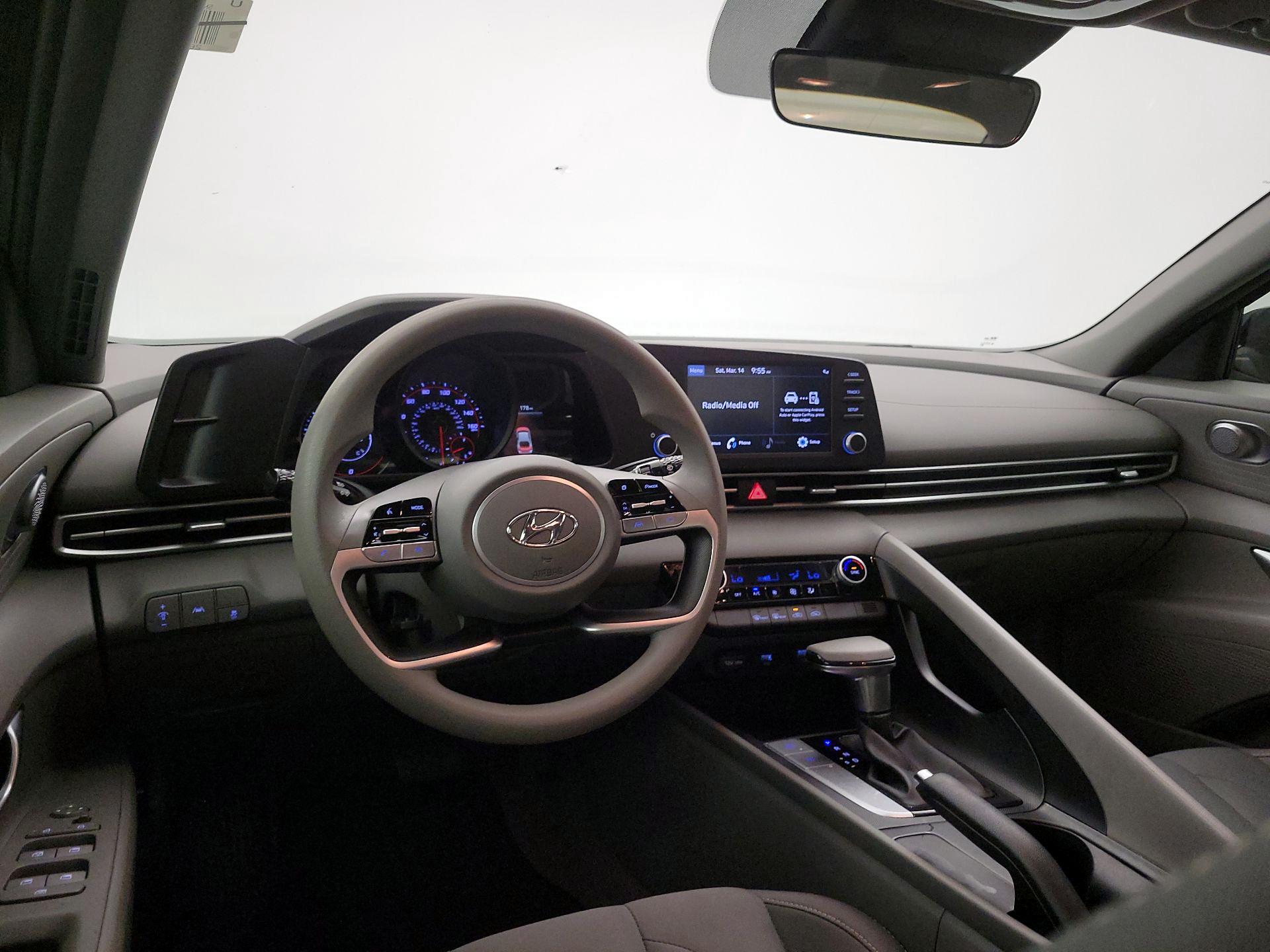 Thumbnail: 2023 Hyundai Elantra - 9