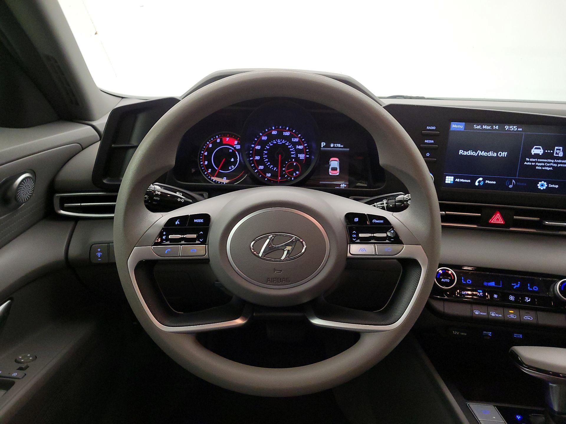 Thumbnail: 2023 Hyundai Elantra - 10