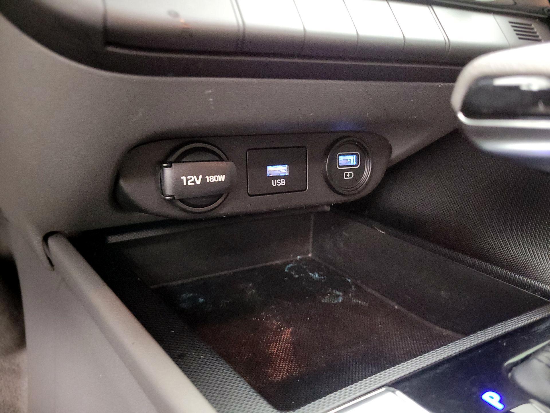 Thumbnail: 2023 Hyundai Elantra - 18