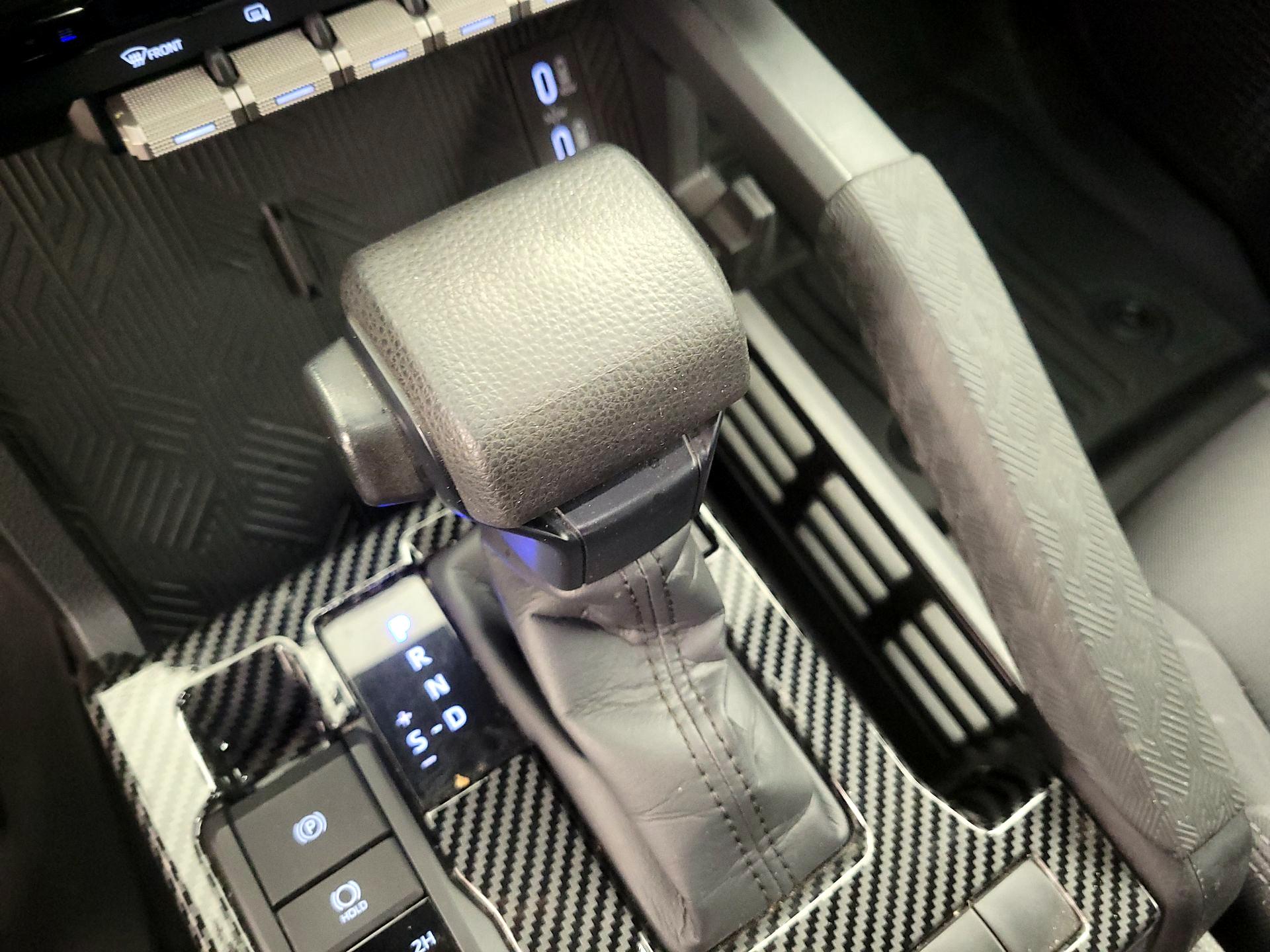 Thumbnail: 2024 Toyota Tacoma - 17