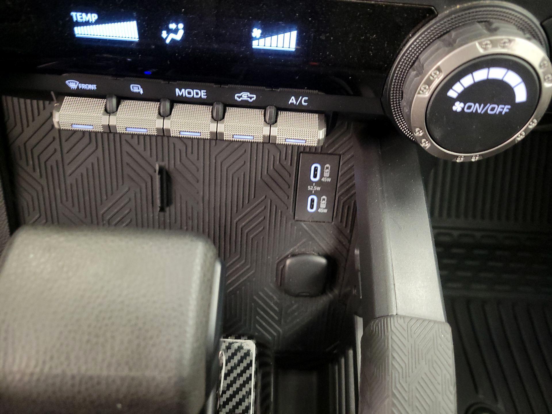 Thumbnail: 2024 Toyota Tacoma - 18