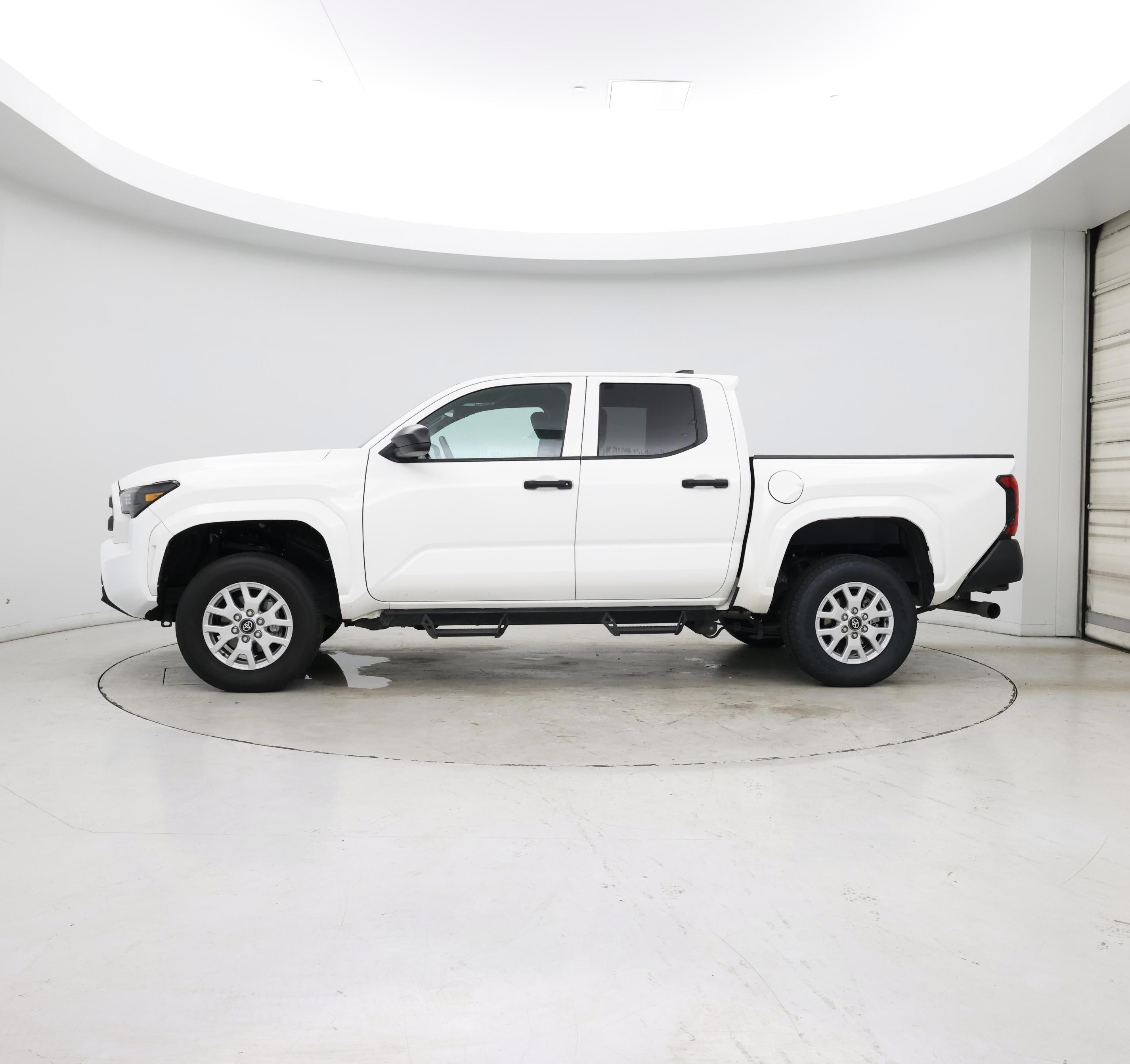 Thumbnail: 2024 Toyota Tacoma - 3