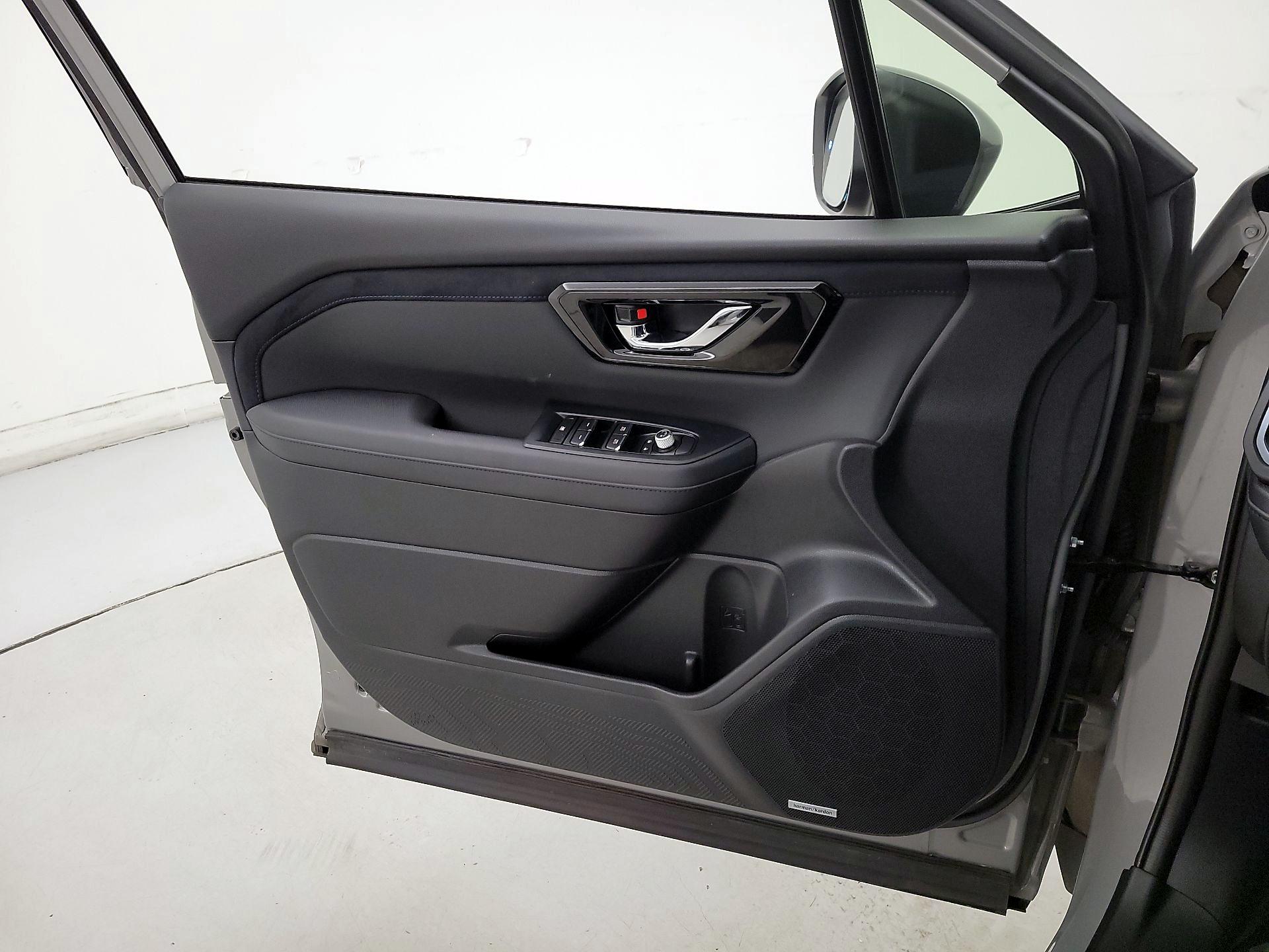 Thumbnail: 2025 Subaru Forester - 12