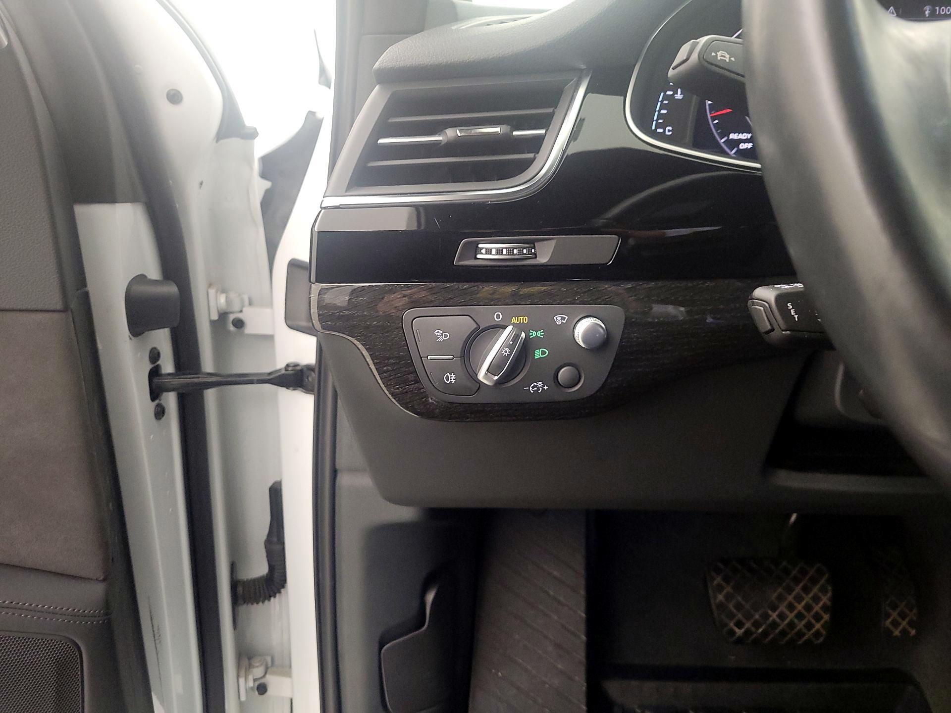 Thumbnail: 2019 Audi Q7 - 13