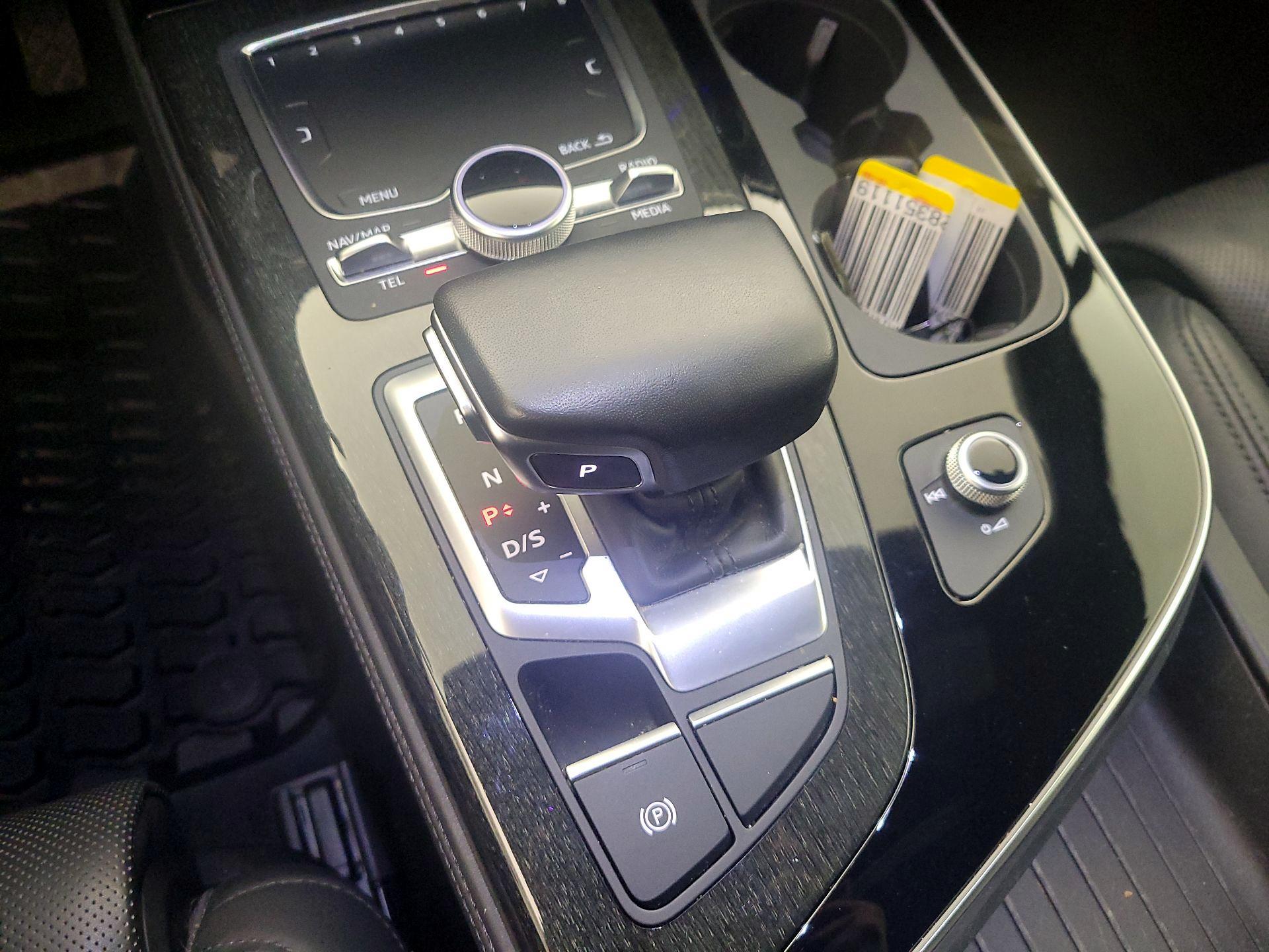 Thumbnail: 2019 Audi Q7 - 18