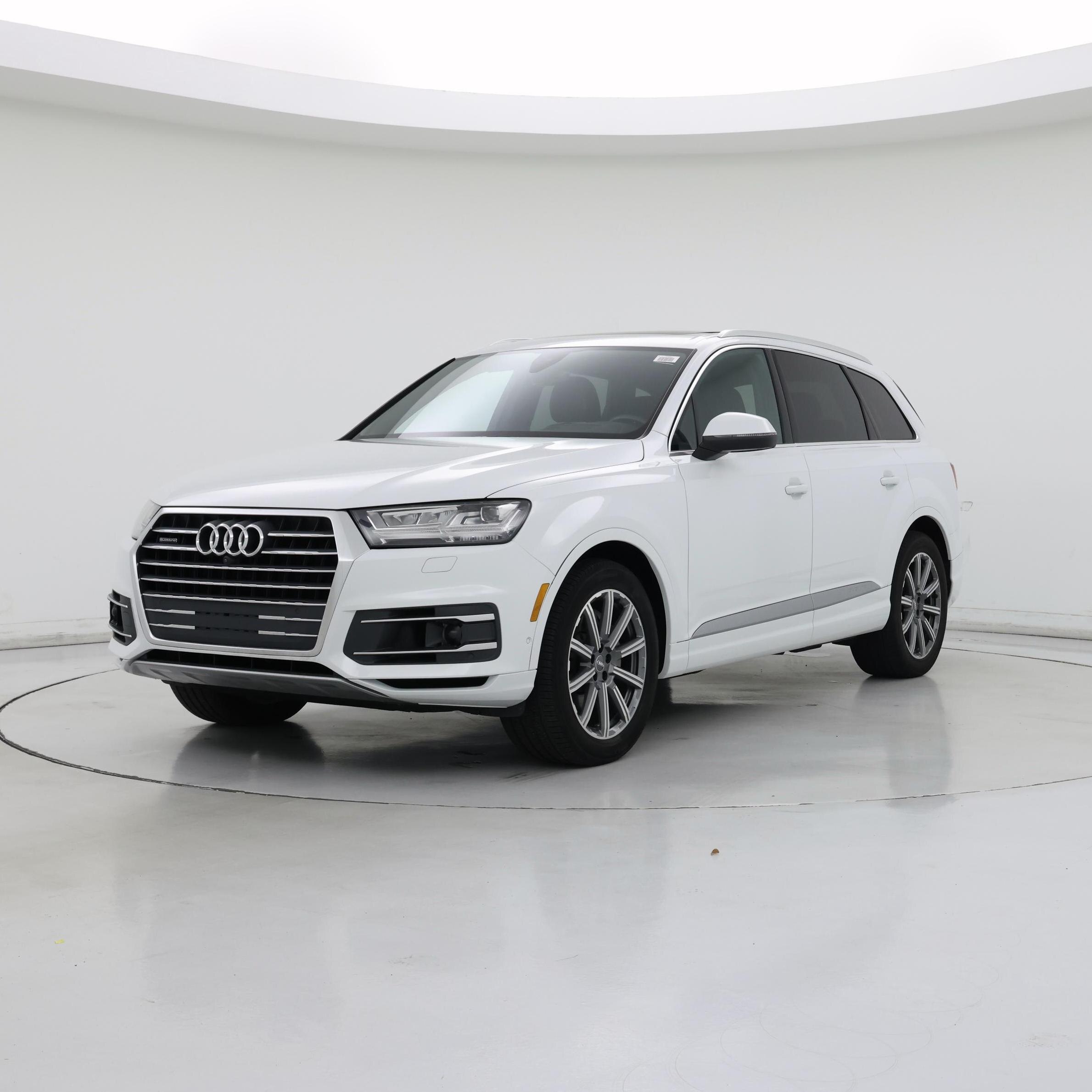 Thumbnail: 2019 Audi Q7 - 4