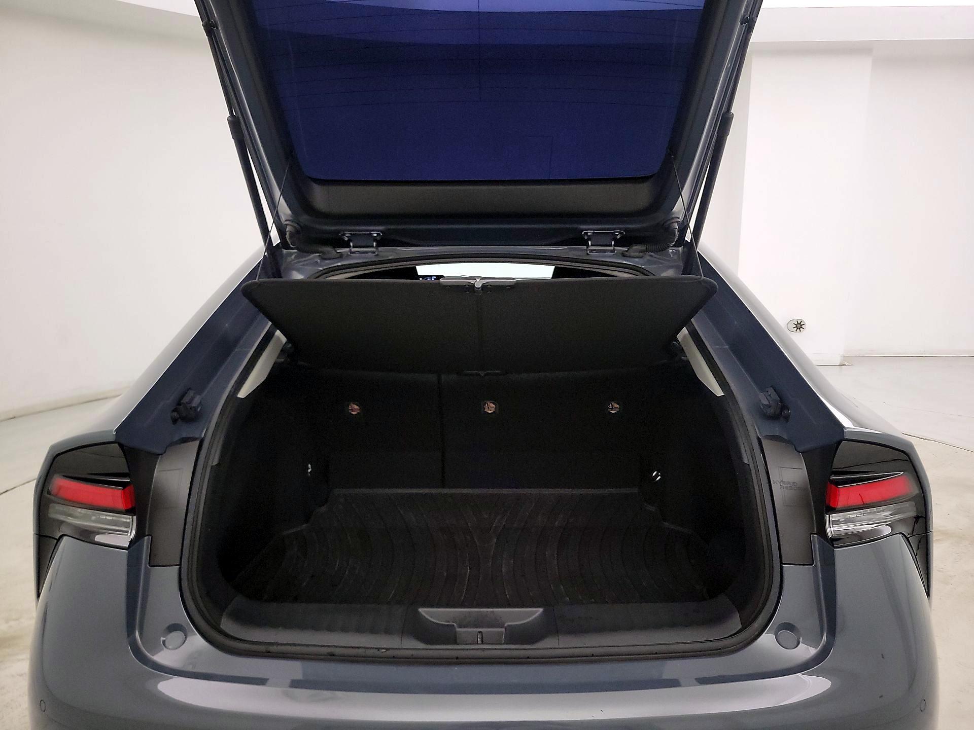 Thumbnail: 2024 Toyota Prius - 20