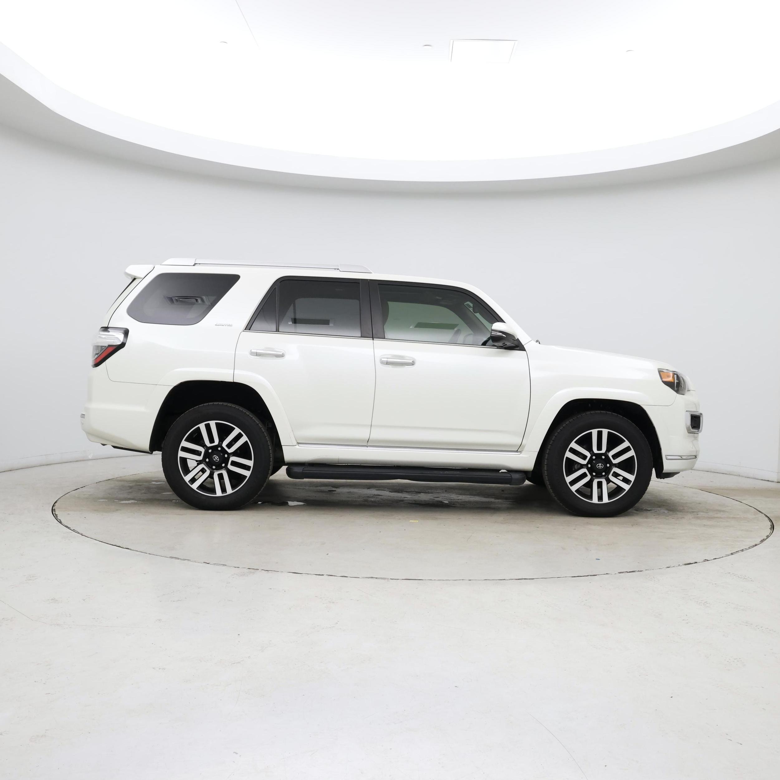 Thumbnail: 2022 Toyota 4Runner - 7