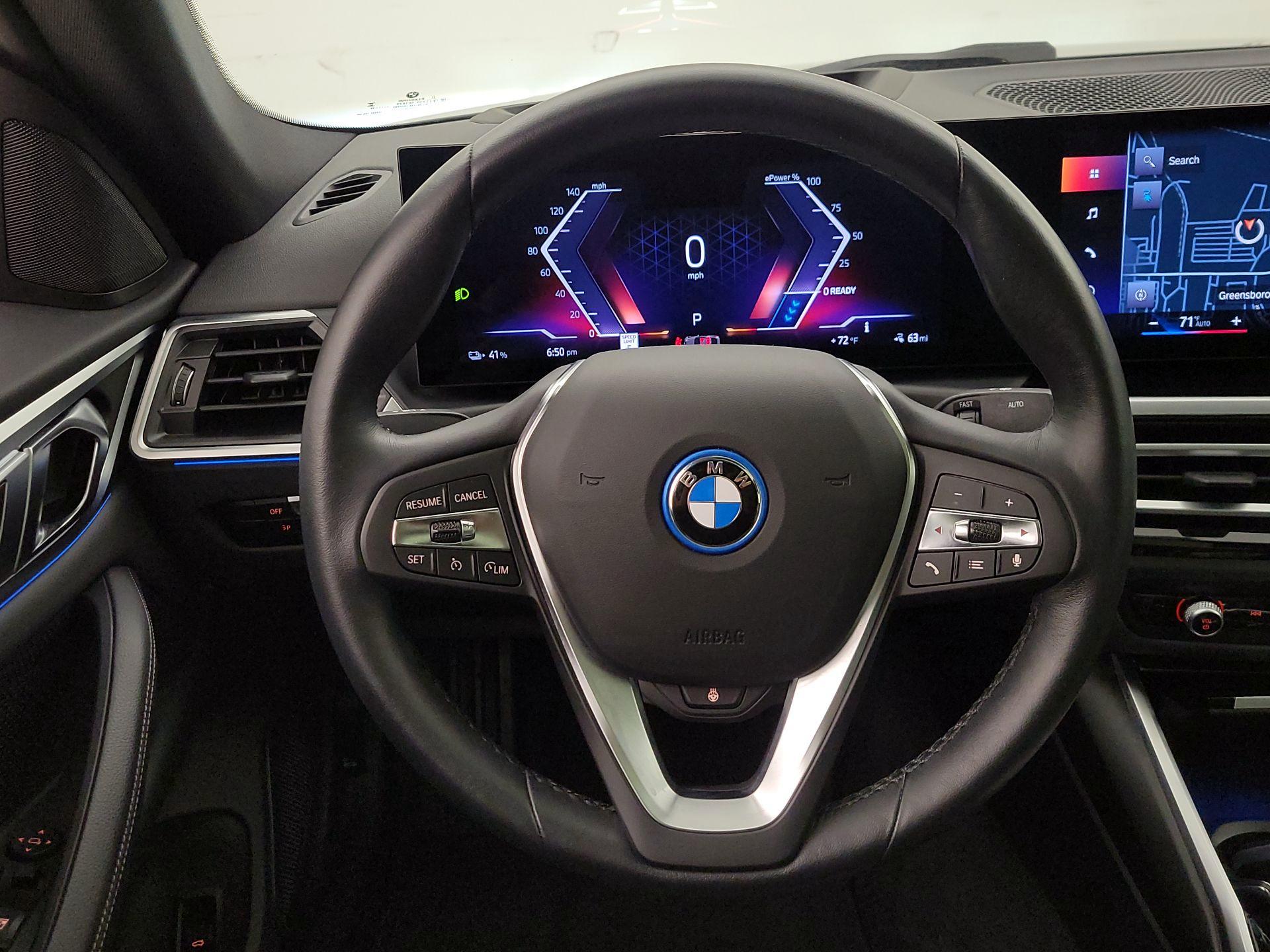 Thumbnail: 2023 BMW i4 - 10