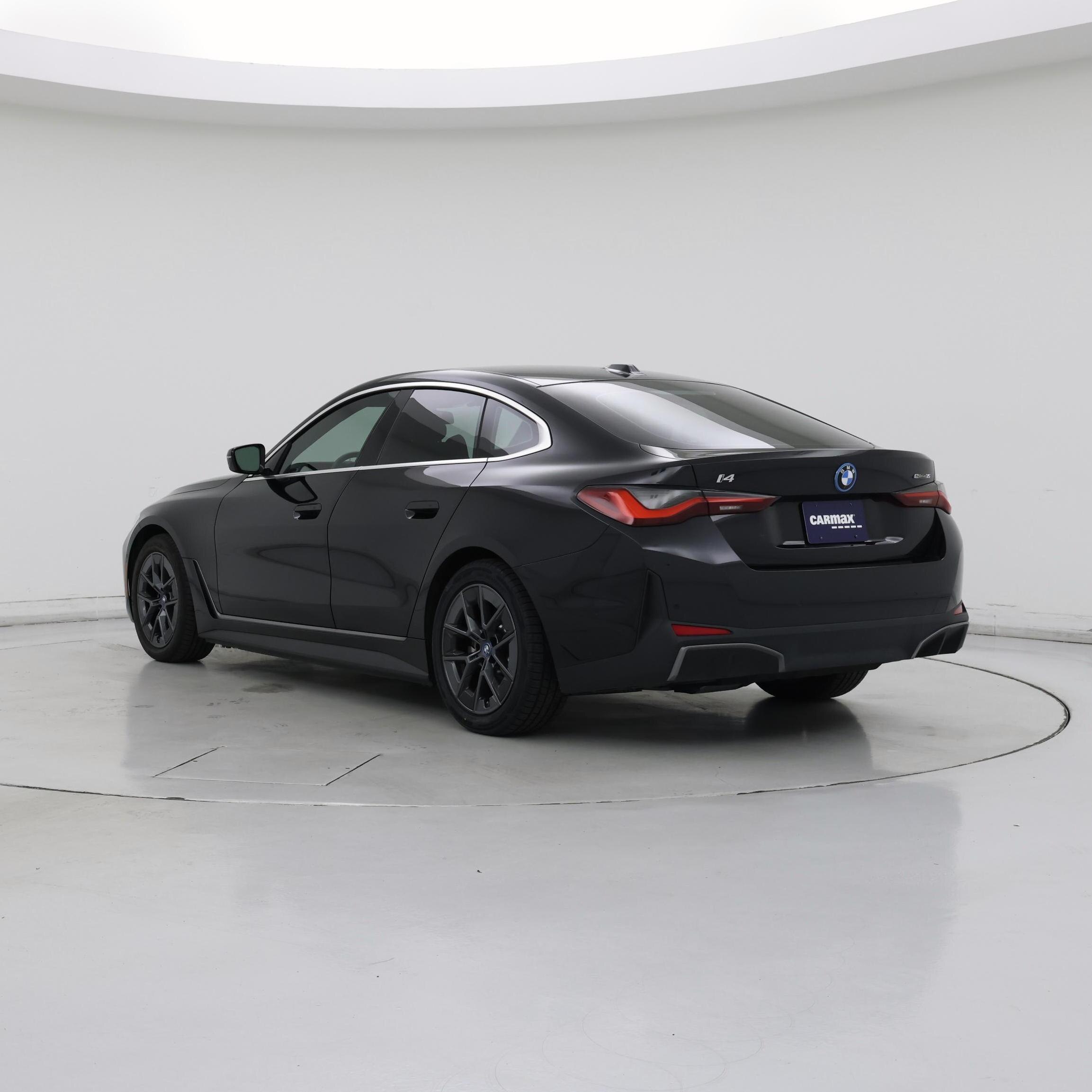 Thumbnail: 2023 BMW i4 - 2