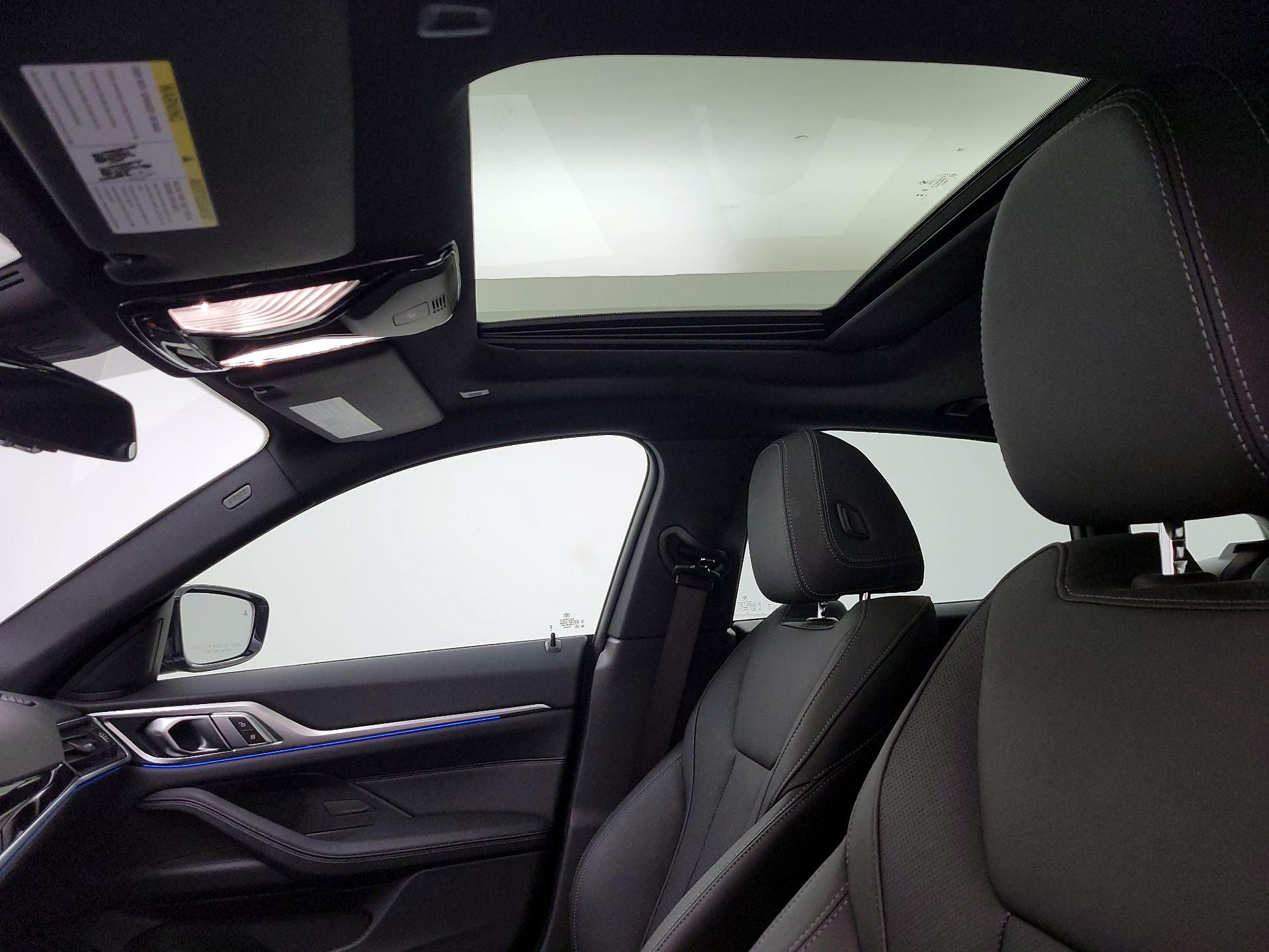 Thumbnail: 2023 BMW i4 - 20