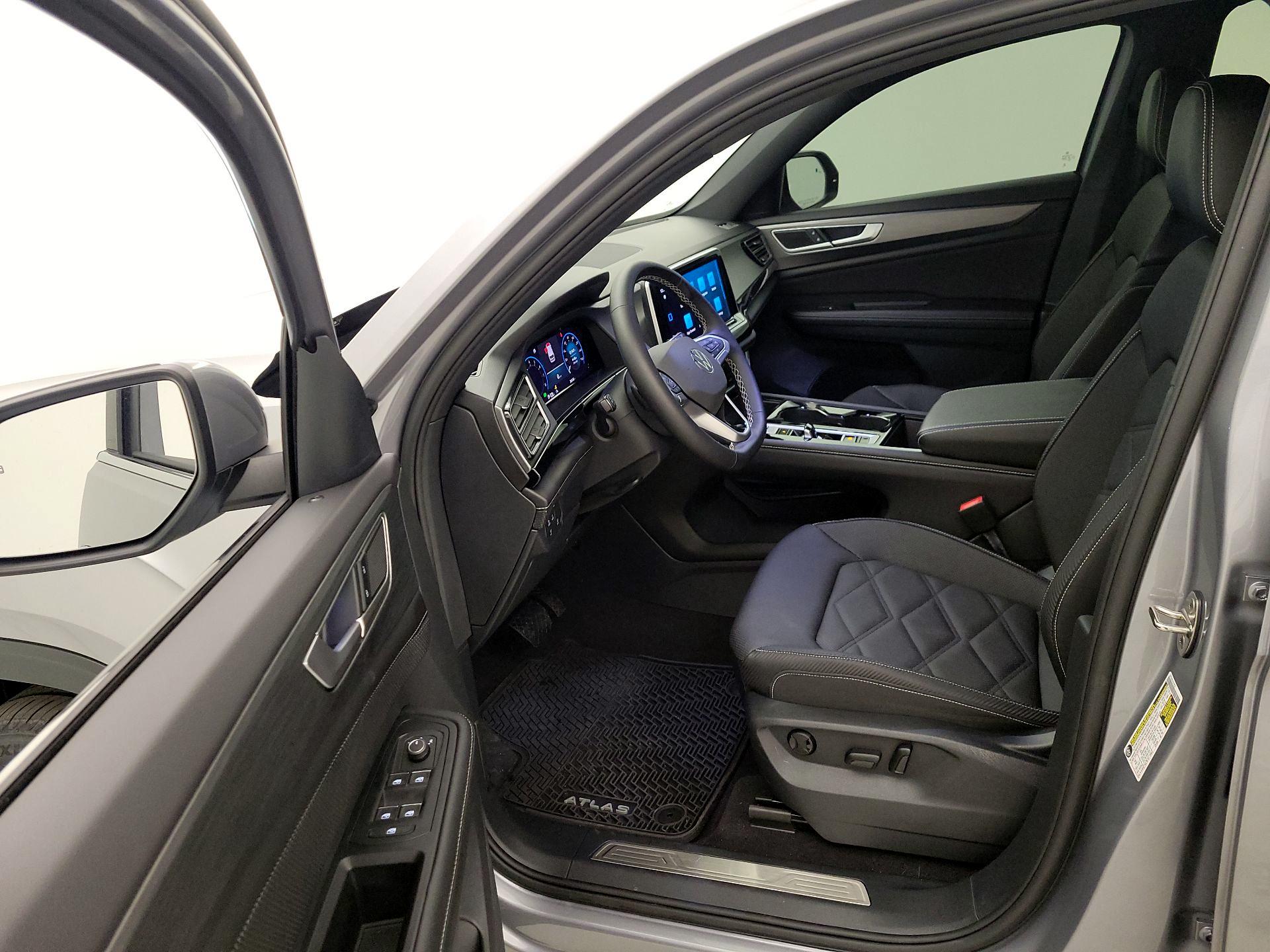 Thumbnail: 2024 Volkswagen Atlas - 11