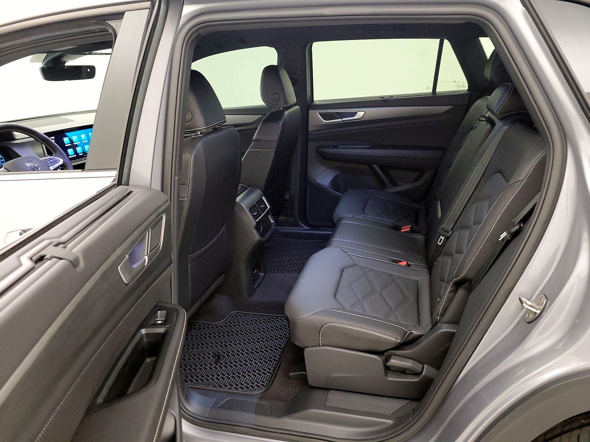 Thumbnail: 2024 Volkswagen Atlas - 19