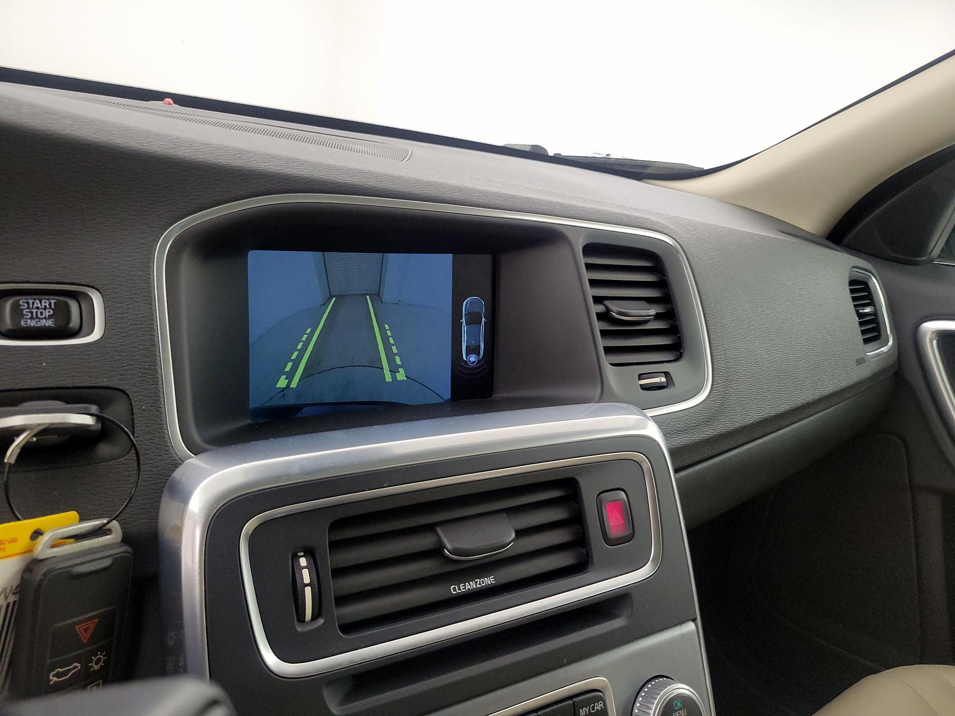 Thumbnail: 2017 Volvo S60 - 14