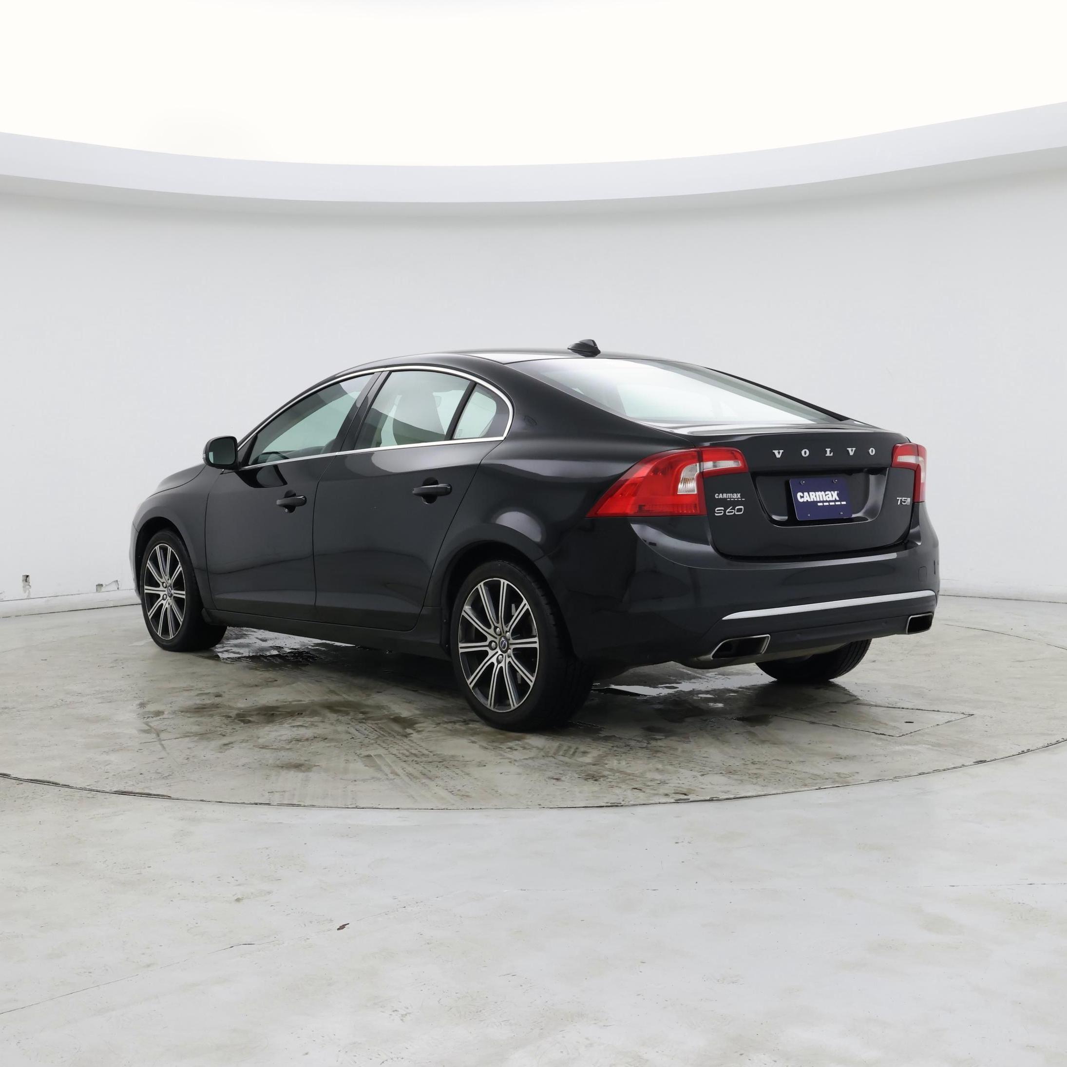 Thumbnail: 2017 Volvo S60 - 2