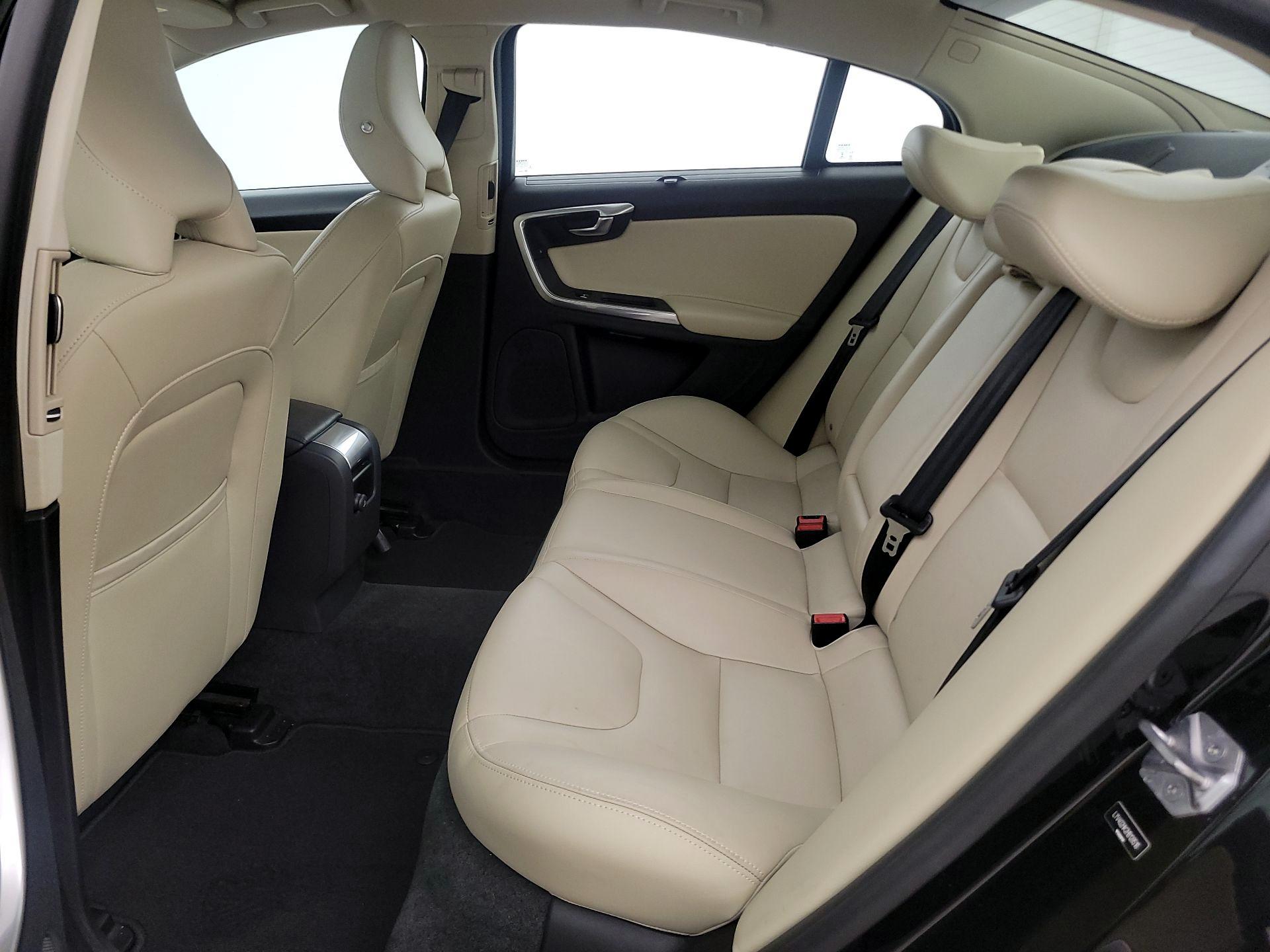 Thumbnail: 2017 Volvo S60 - 20