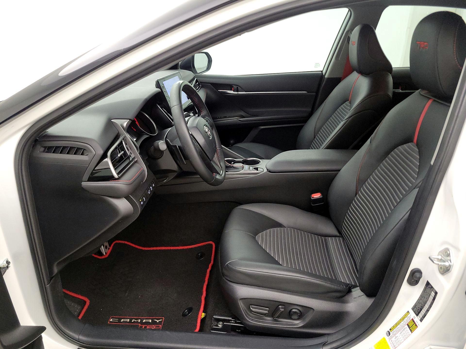 Thumbnail: 2022 Toyota Camry - 11