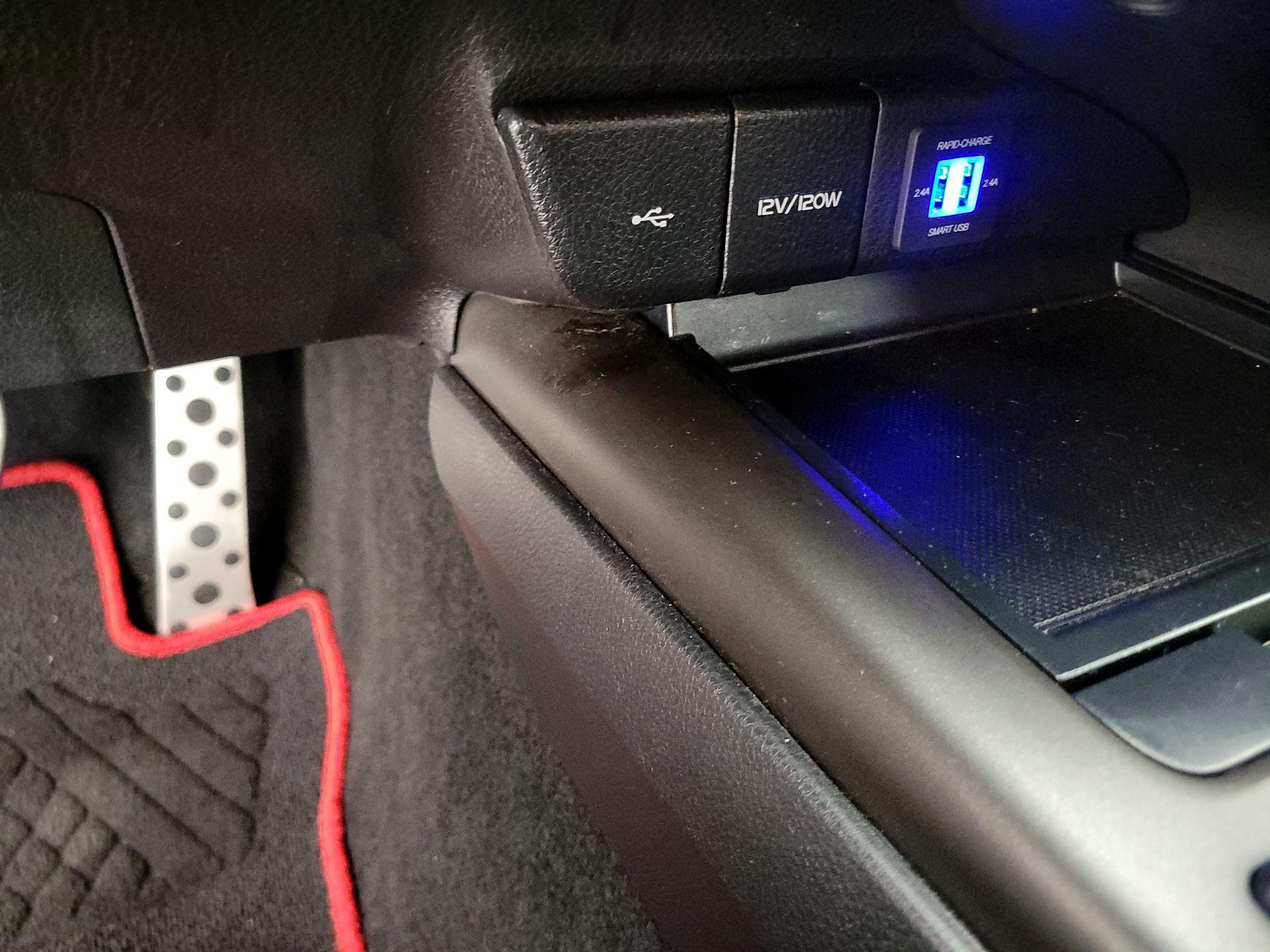 Thumbnail: 2022 Toyota Camry - 18