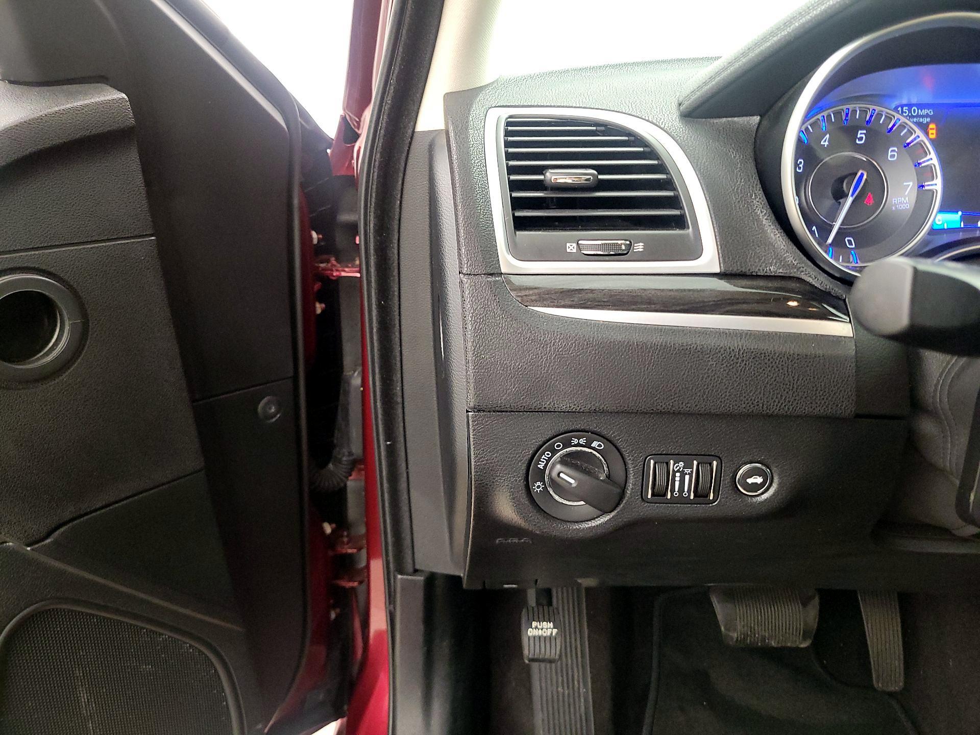 Thumbnail: 2016 Chrysler 300 - 13