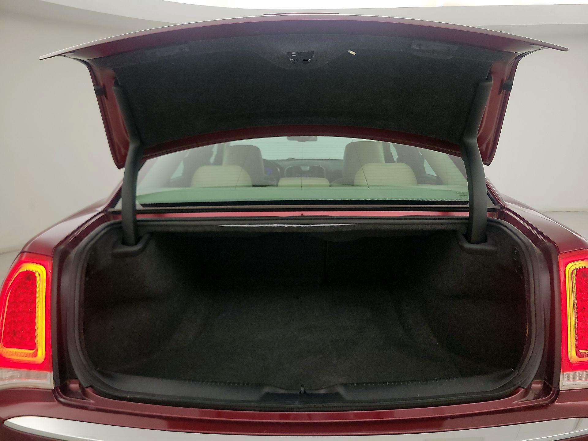 Thumbnail: 2016 Chrysler 300 - 20