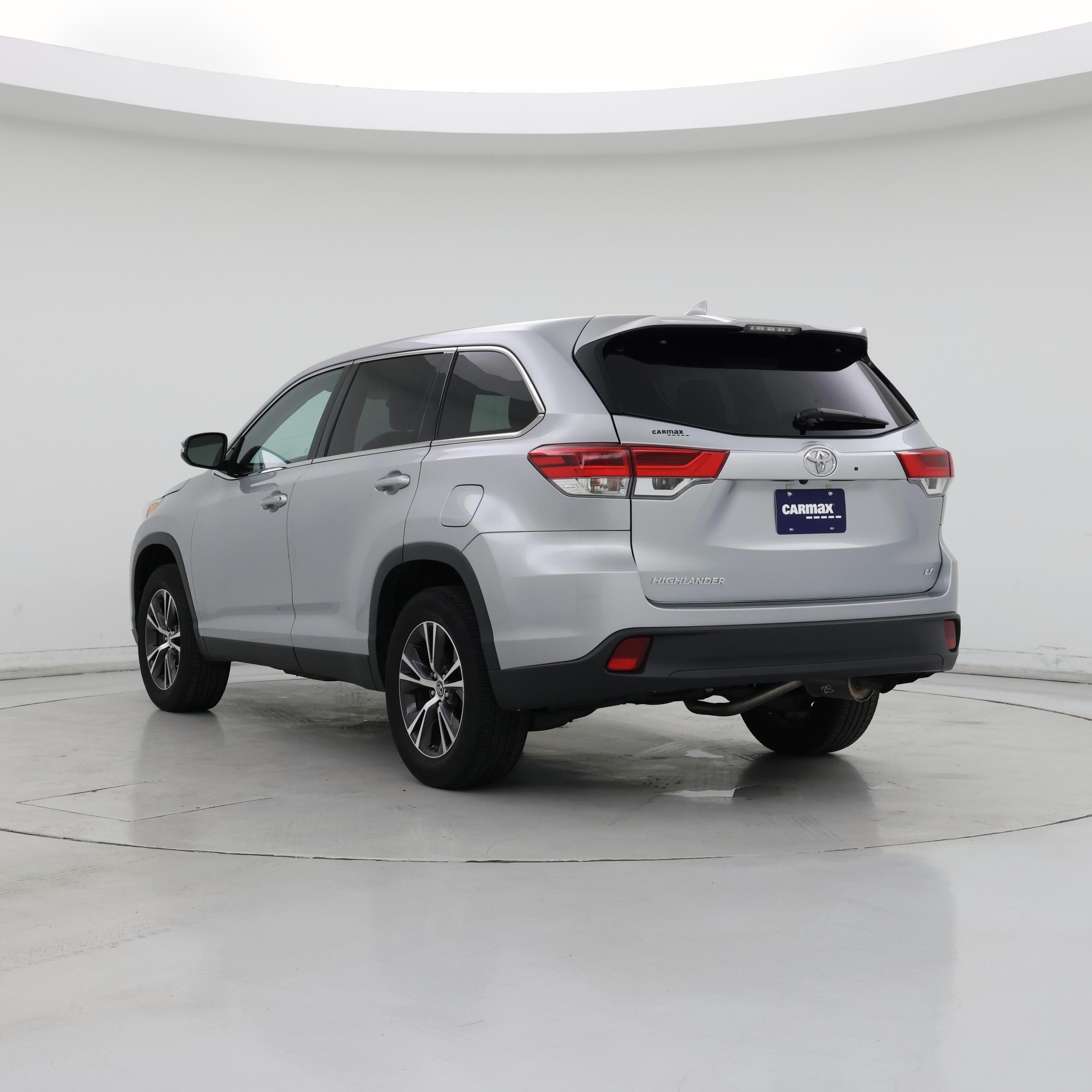 Thumbnail: 2019 Toyota Highlander - 2