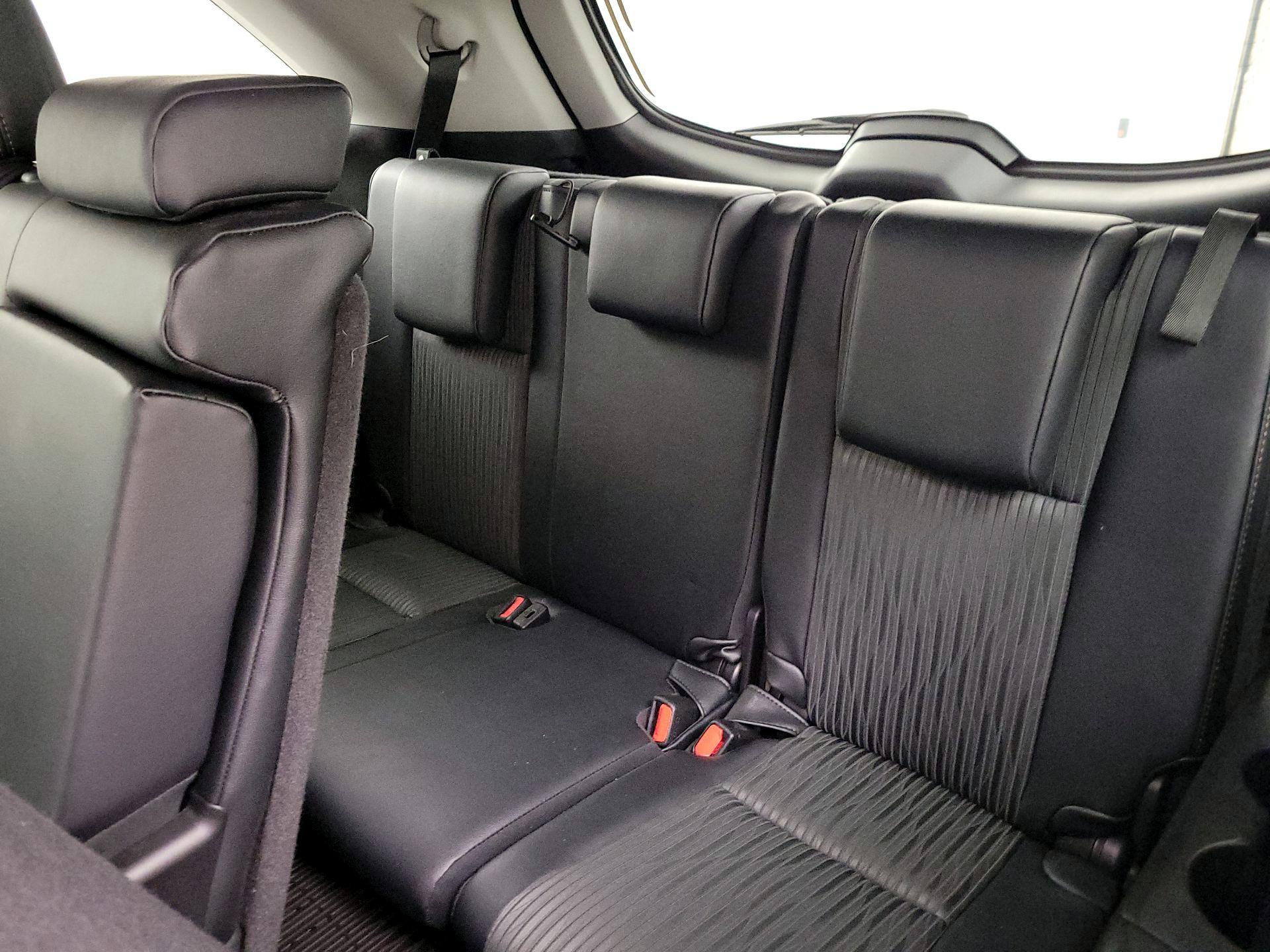 Thumbnail: 2019 Toyota Highlander - 20