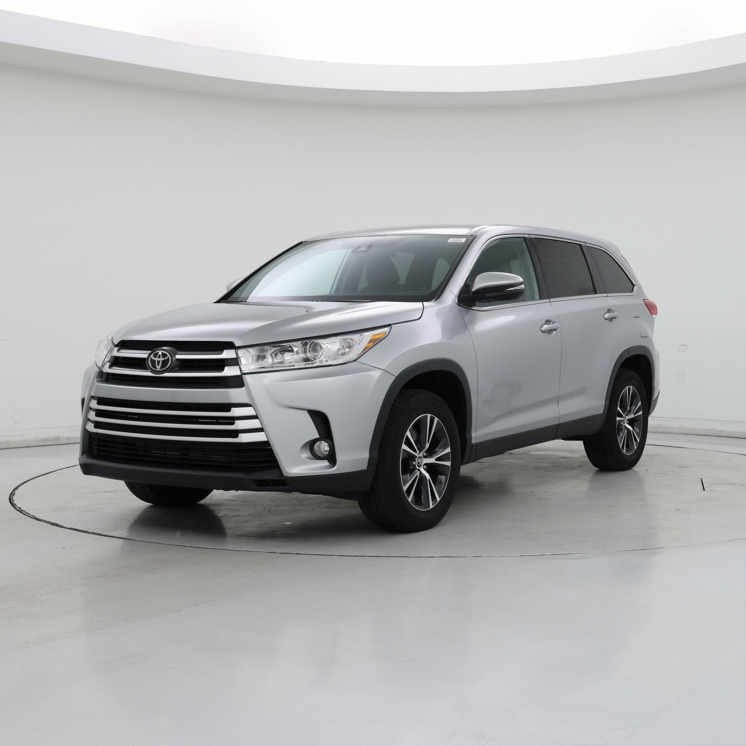 Thumbnail: 2019 Toyota Highlander - 4