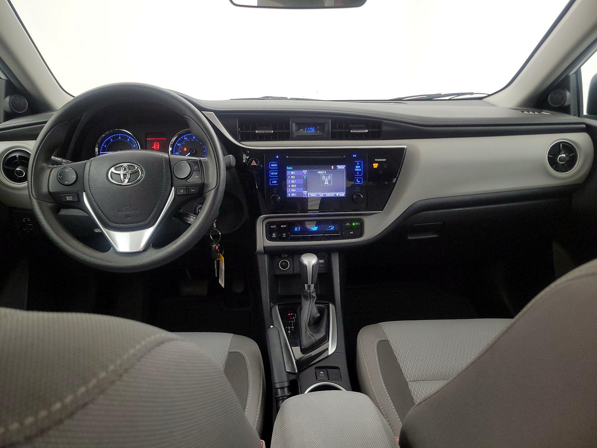 Thumbnail: 2017 Toyota Corolla - 9