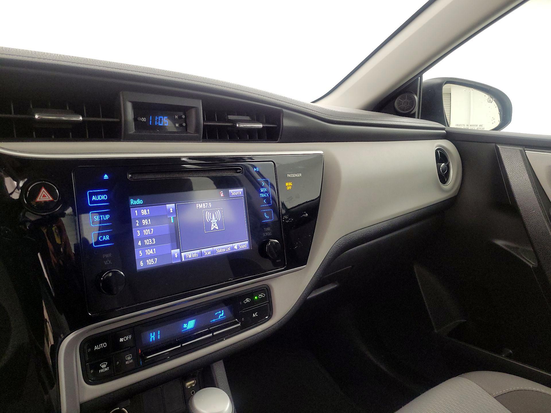 Thumbnail: 2017 Toyota Corolla - 15