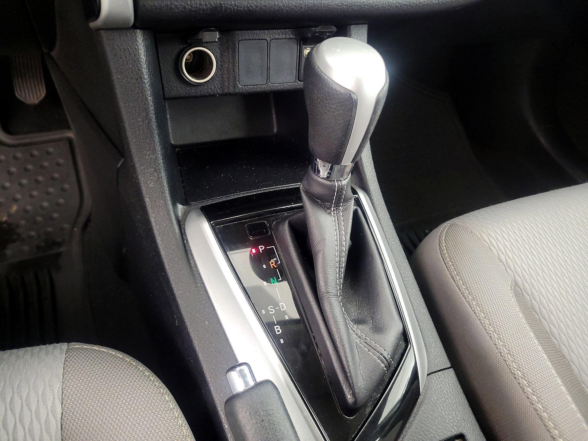 Thumbnail: 2017 Toyota Corolla - 17