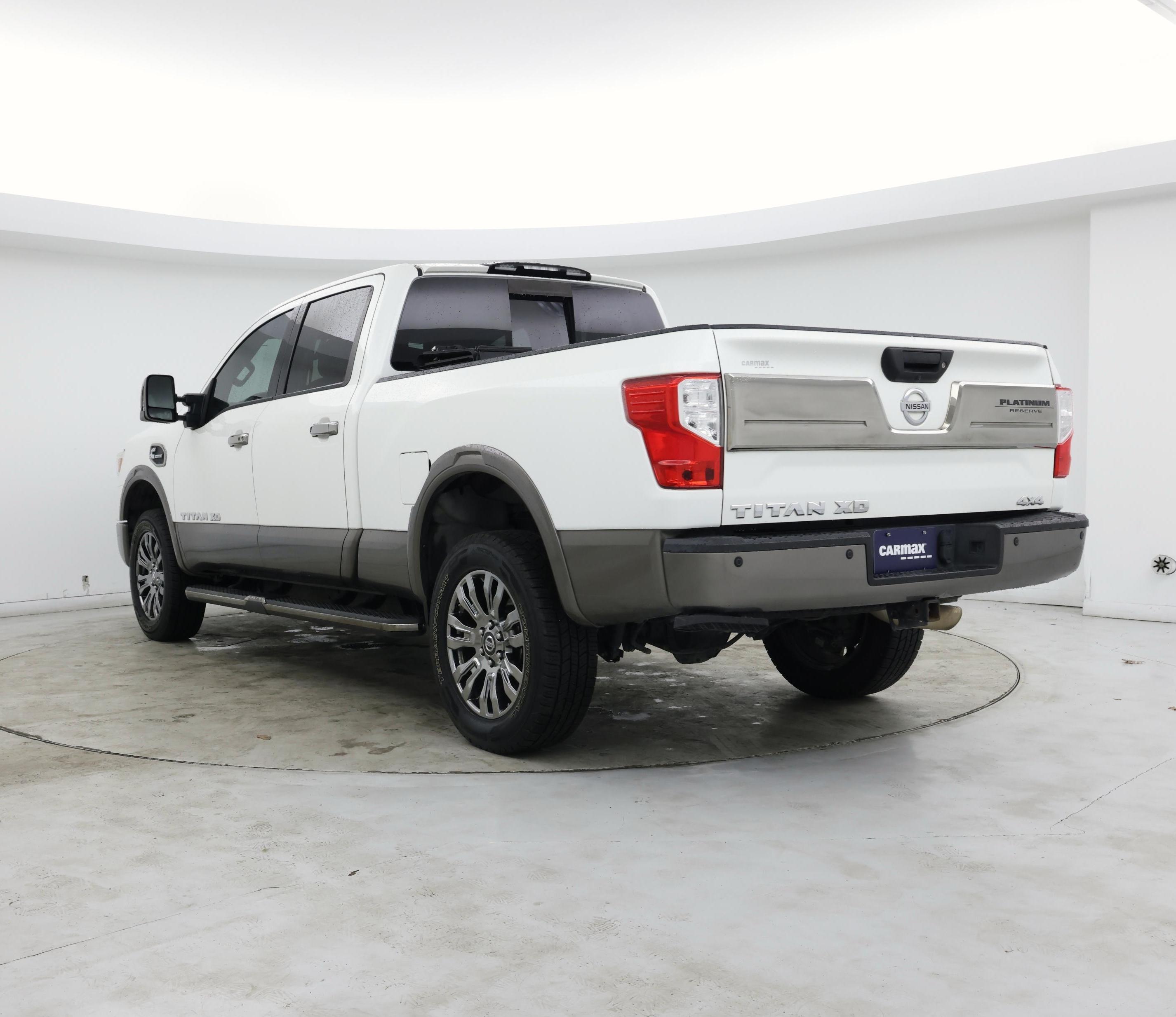 Thumbnail: 2019 Nissan Titan - 2