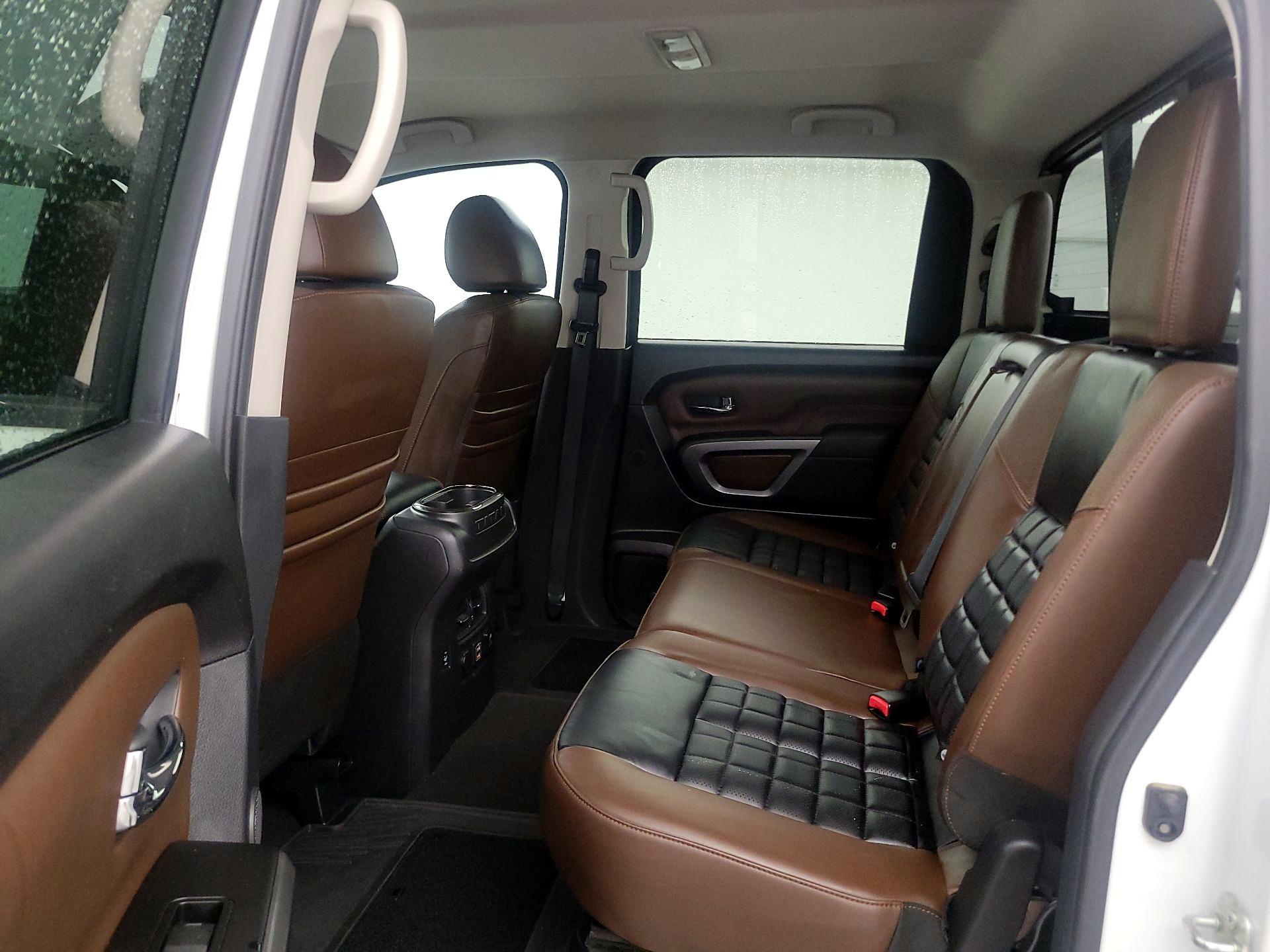 Thumbnail: 2019 Nissan Titan - 19