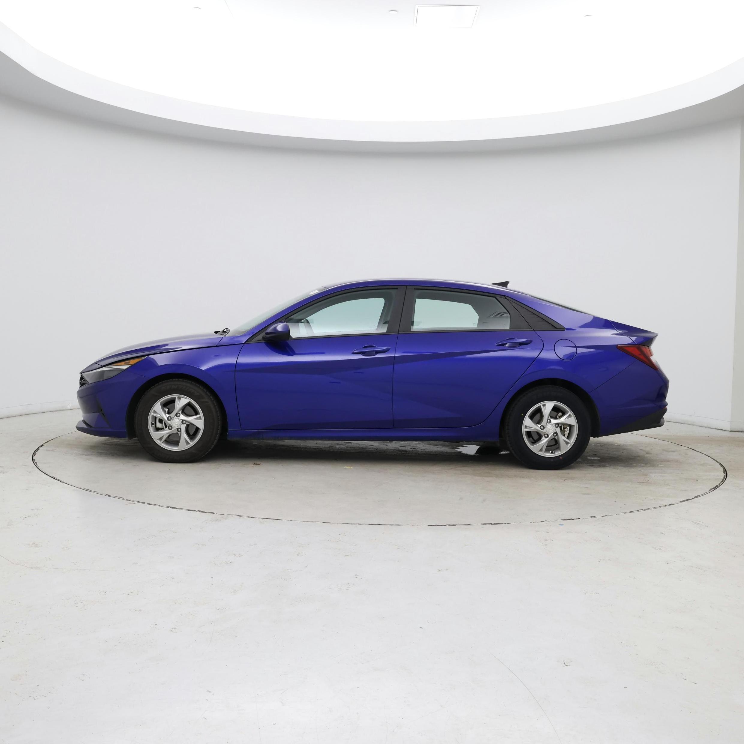 Thumbnail: 2023 Hyundai Elantra - 3