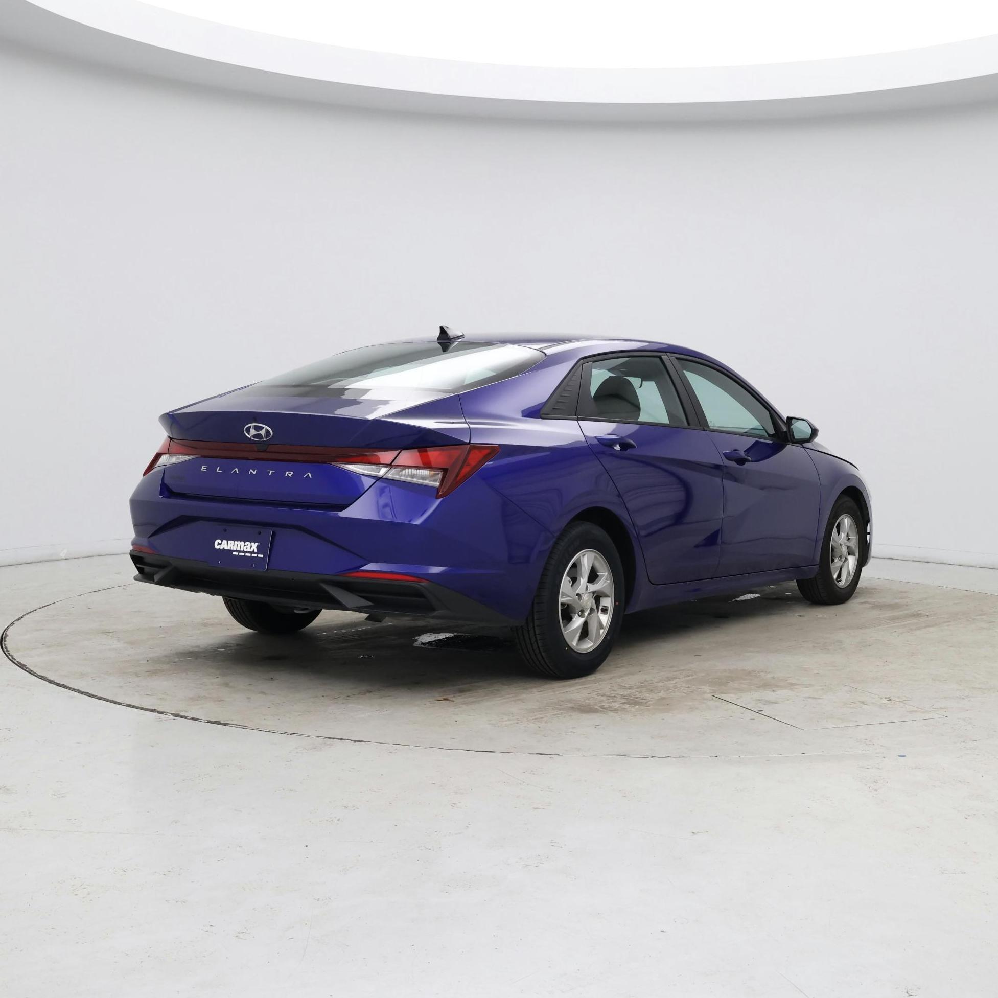 Thumbnail: 2023 Hyundai Elantra - 8