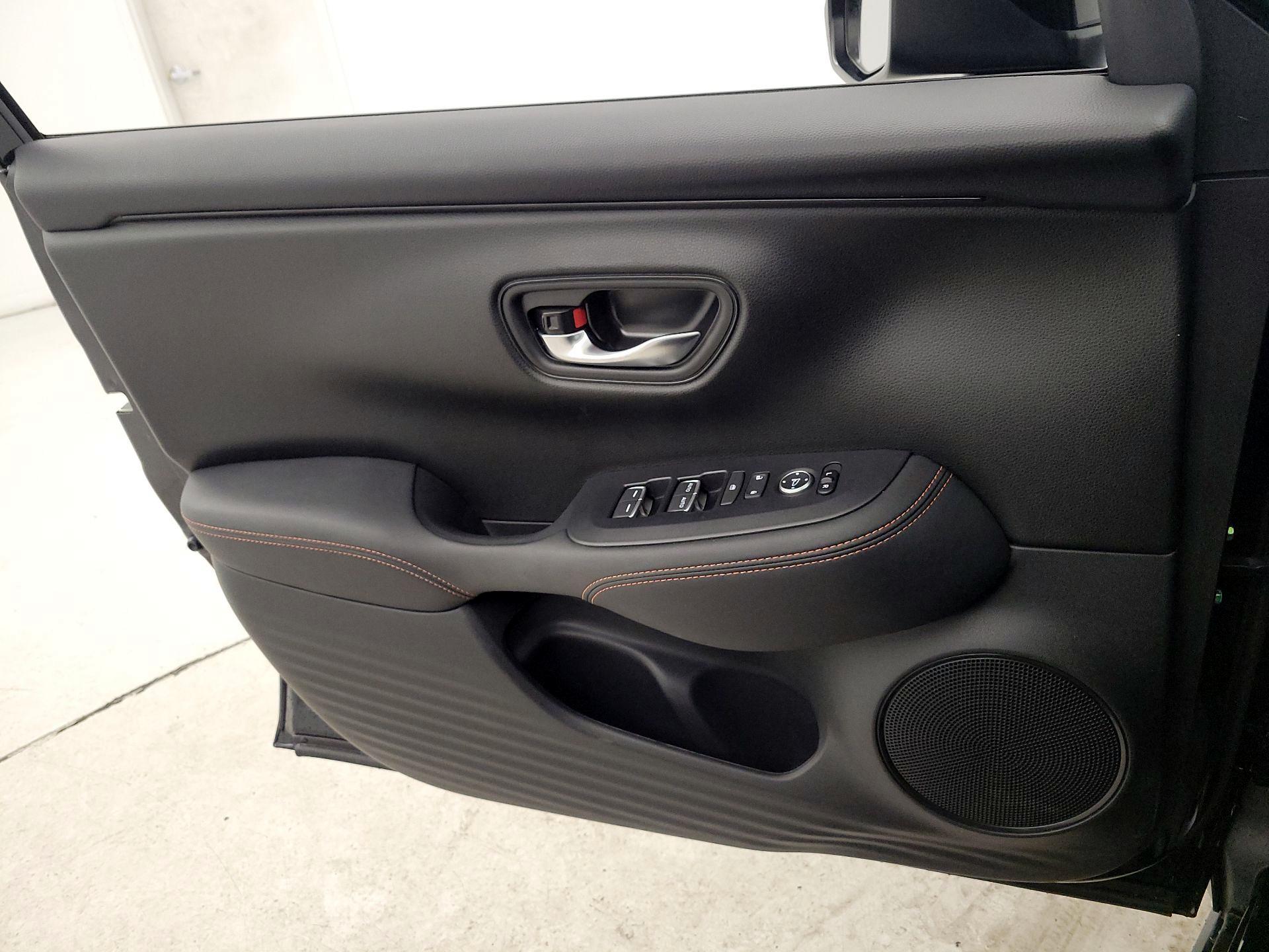 Thumbnail: 2025 Honda HR-V - 12