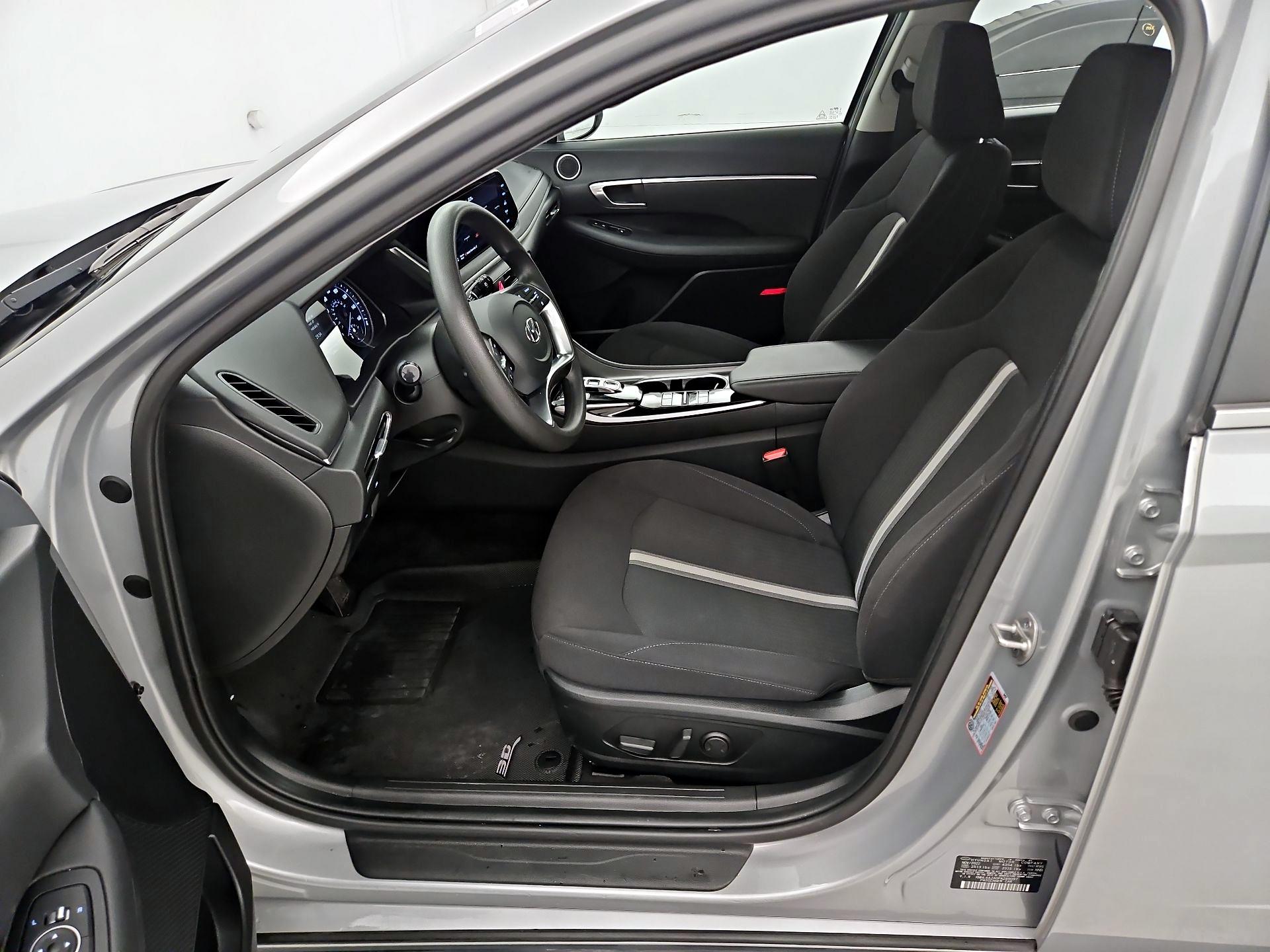 Thumbnail: 2023 Hyundai Sonata - 11