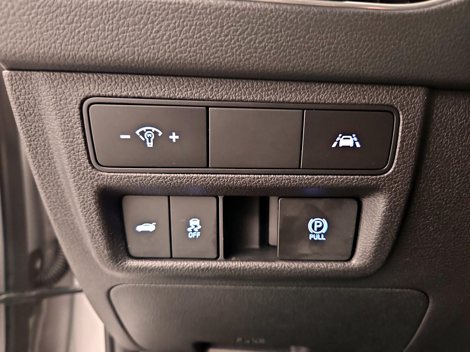 Thumbnail: 2023 Hyundai Sonata - 13