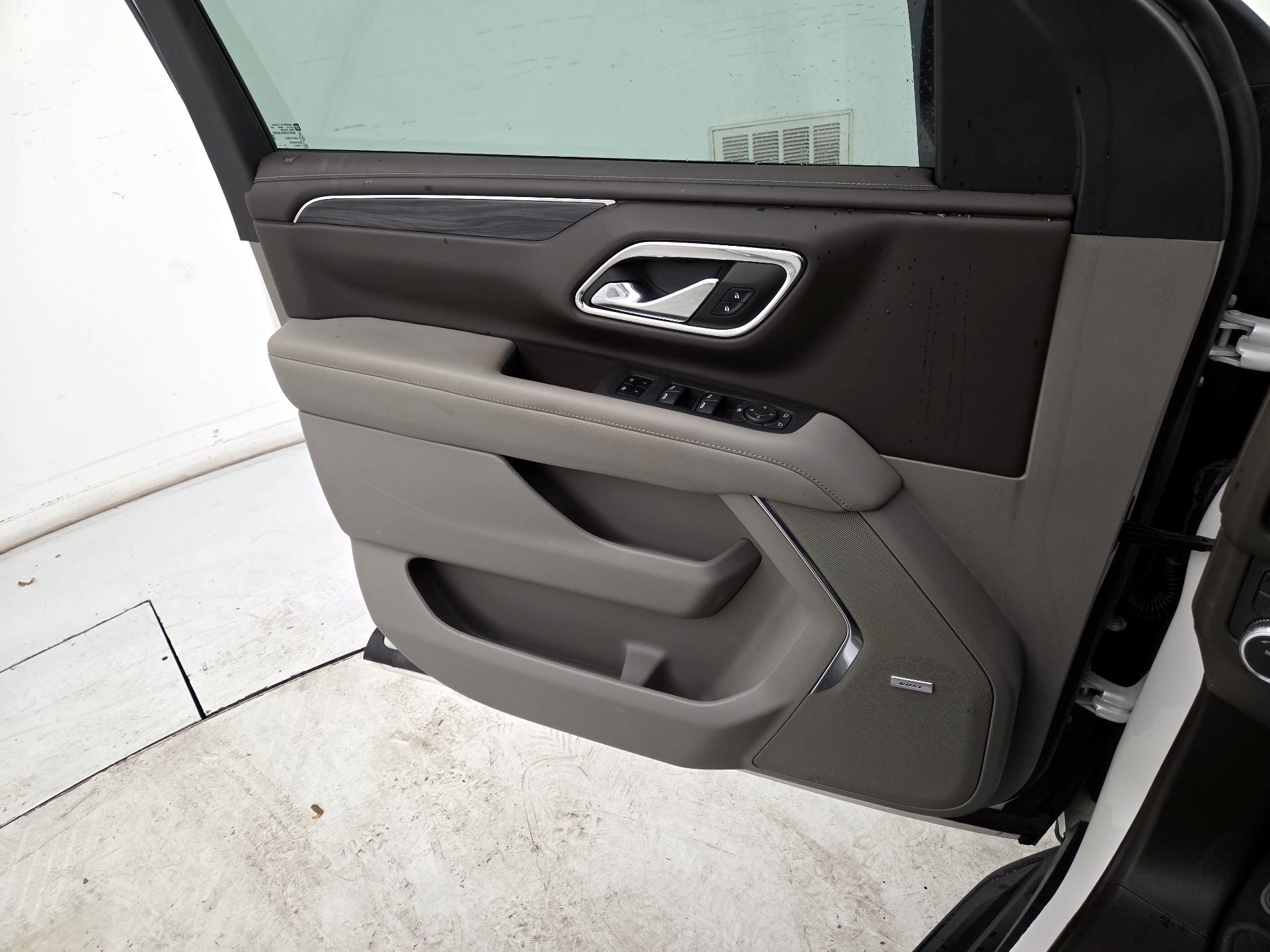 Thumbnail: 2023 GMC Yukon XL - 12