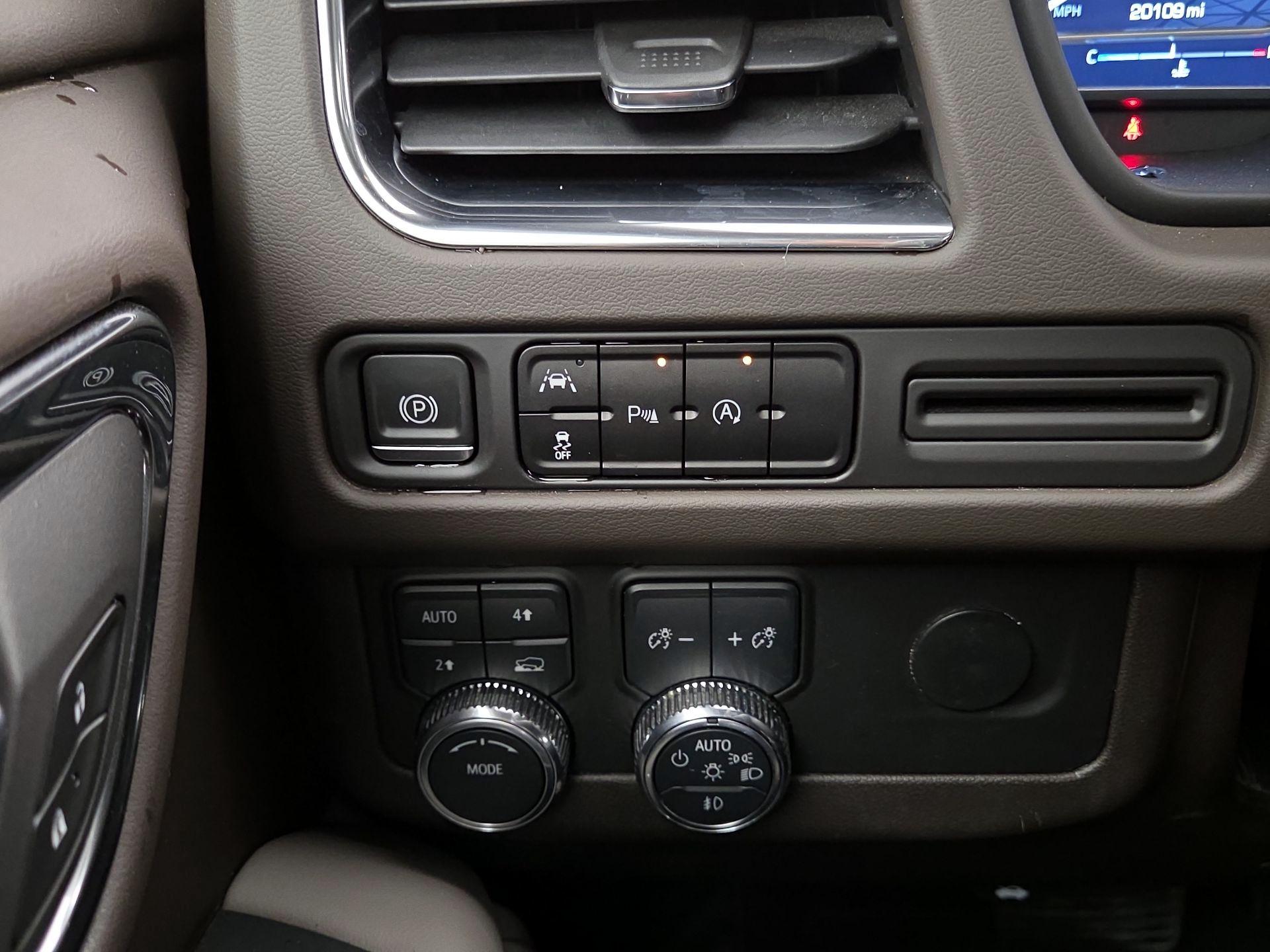 Thumbnail: 2023 GMC Yukon XL - 13