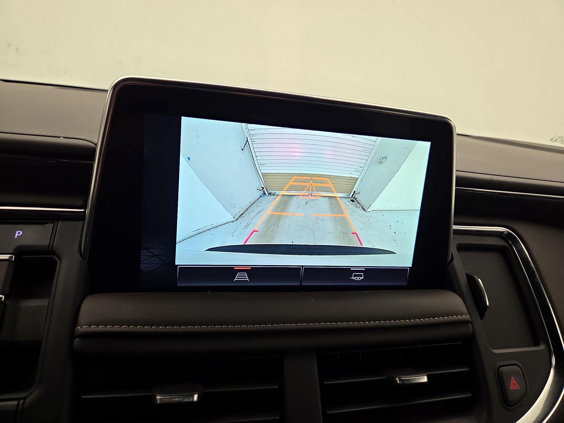 Thumbnail: 2023 GMC Yukon XL - 15