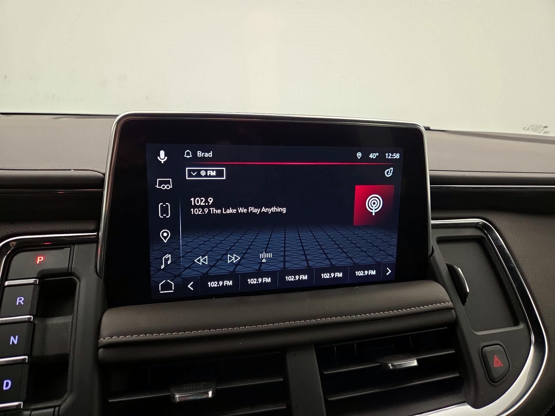 Thumbnail: 2023 GMC Yukon XL - 16