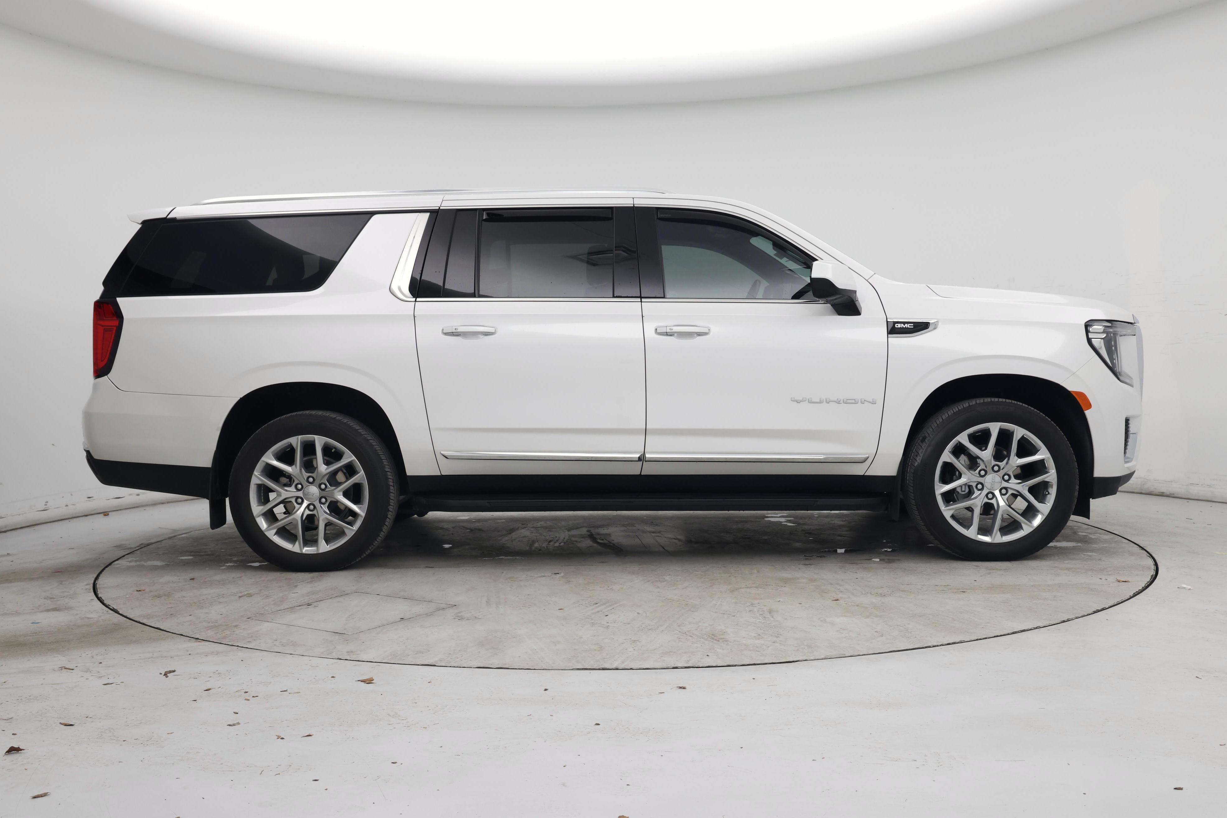 Thumbnail: 2023 GMC Yukon XL - 7