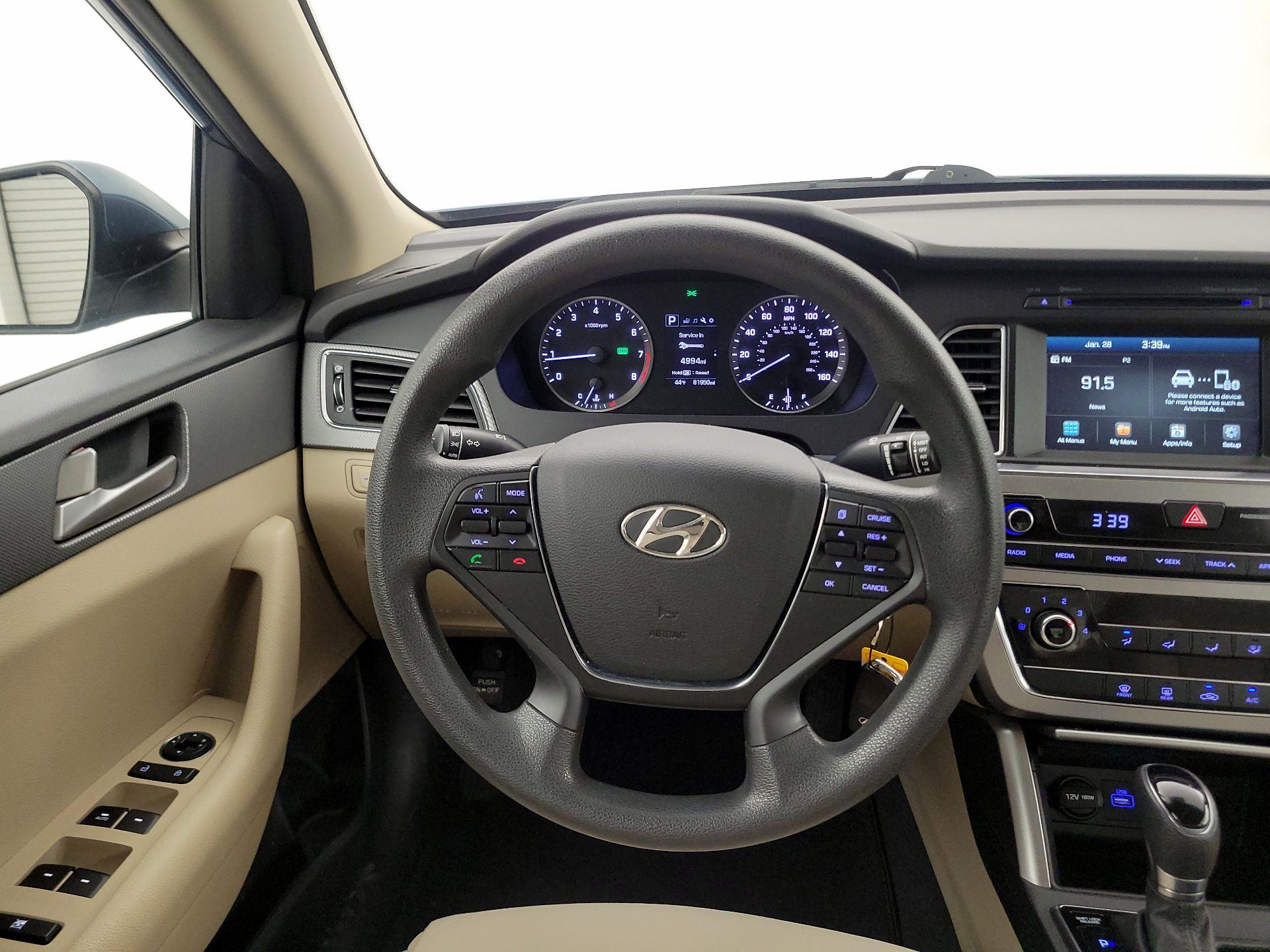 Thumbnail: 2016 Hyundai Sonata - 10
