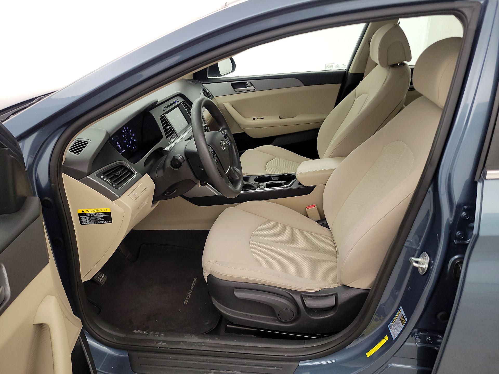 Thumbnail: 2016 Hyundai Sonata - 11