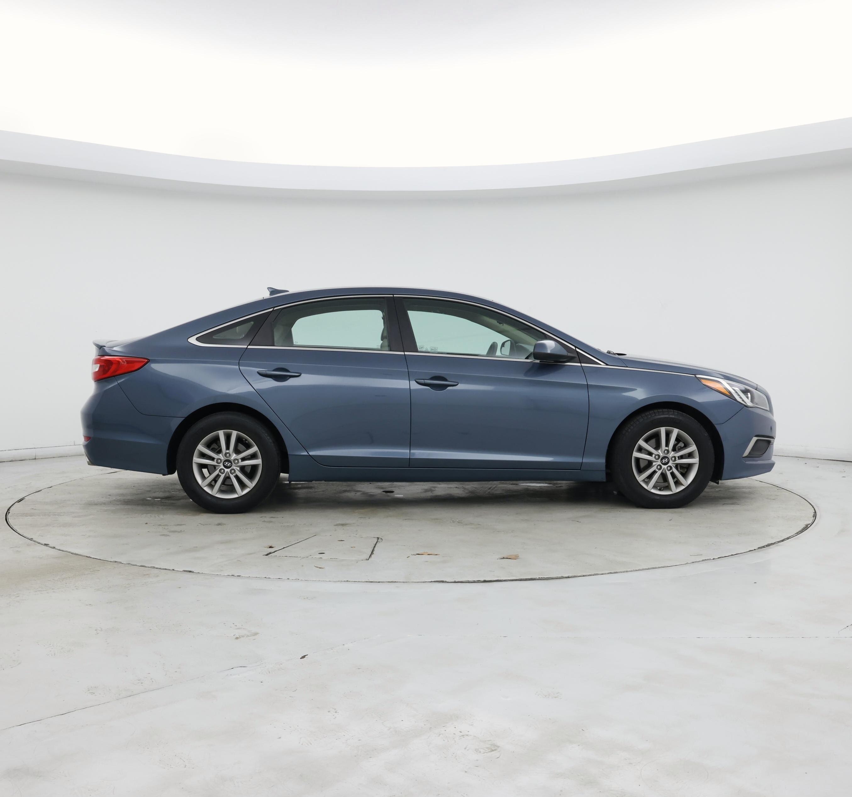 Thumbnail: 2016 Hyundai Sonata - 7